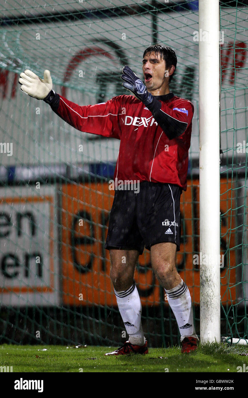 Soccer - Belgian Jupiler League - Sporting Lokeren v Club Brugge. Club Brugge goalkeeper Tomislav Butina Stock Photo