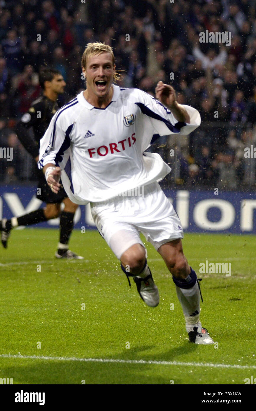 Anderlecht's Christian Wilhelmsson celebrates scoring the opening goal ...