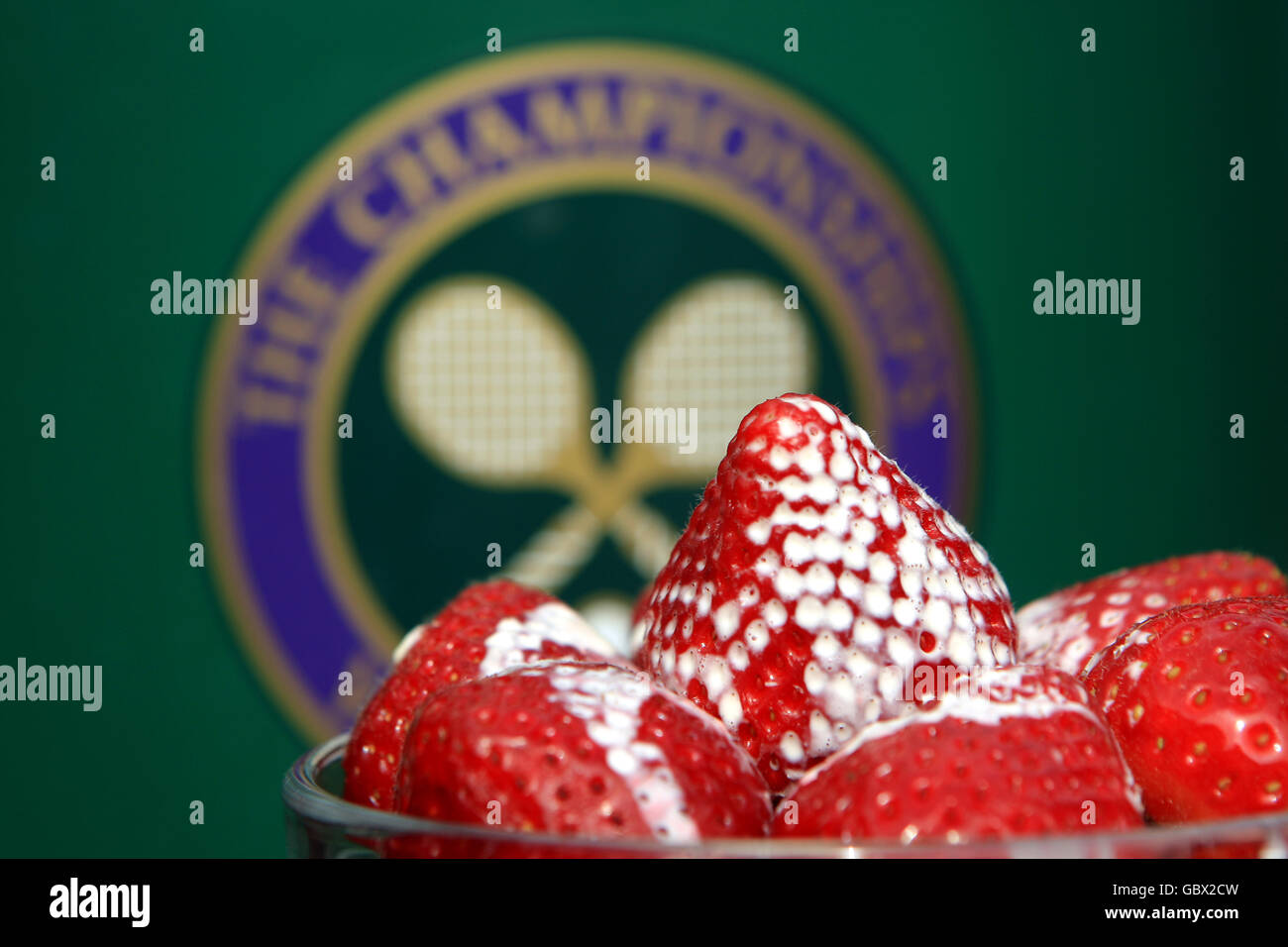 Tennis - 2009 Wimbledon Championships - Day Nine - The All England Lawn Tennis and Croquet Club Stock Photo