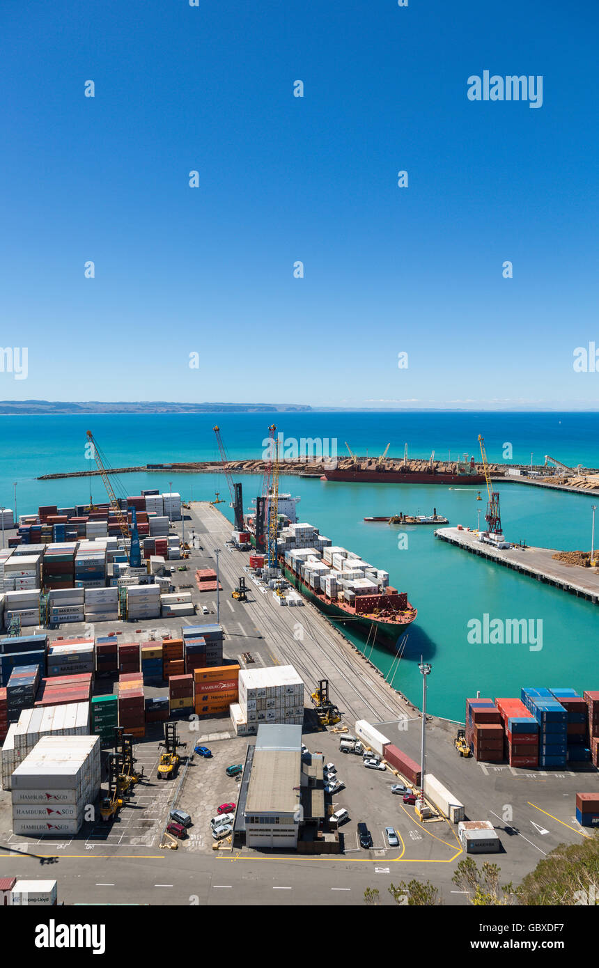 Container ship unloading at Napier docks, New Zealand Stock Photo