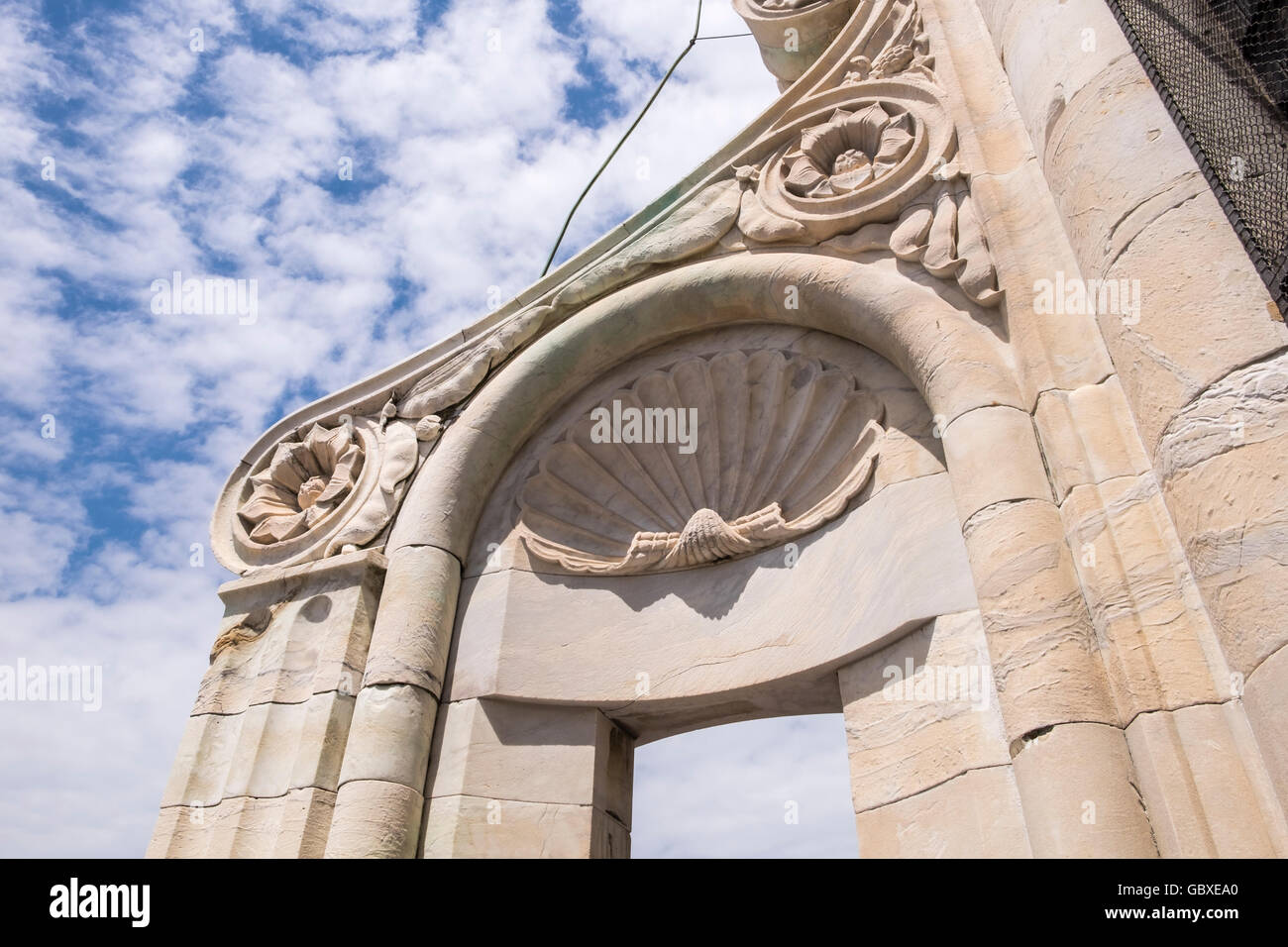 Giant stone carving of a scallop shell in an archway at the viewpoint on top of the Duomo, dome, Cathedral Santa Maria del Fiore Stock Photo