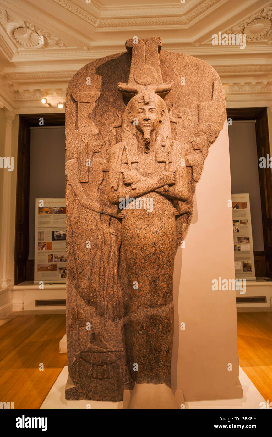 England, Cambridgeshire, Cambridge, Fitzwilliam Museum, Granite Sarcophagus Lid of King Ramesses III Stock Photo