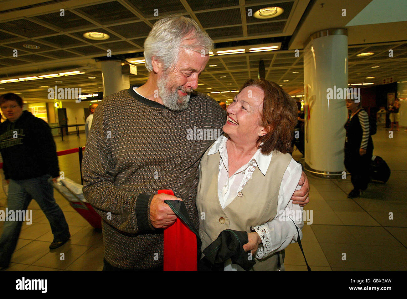 Shoulder arm bring hi-res stock photography and images - Alamy