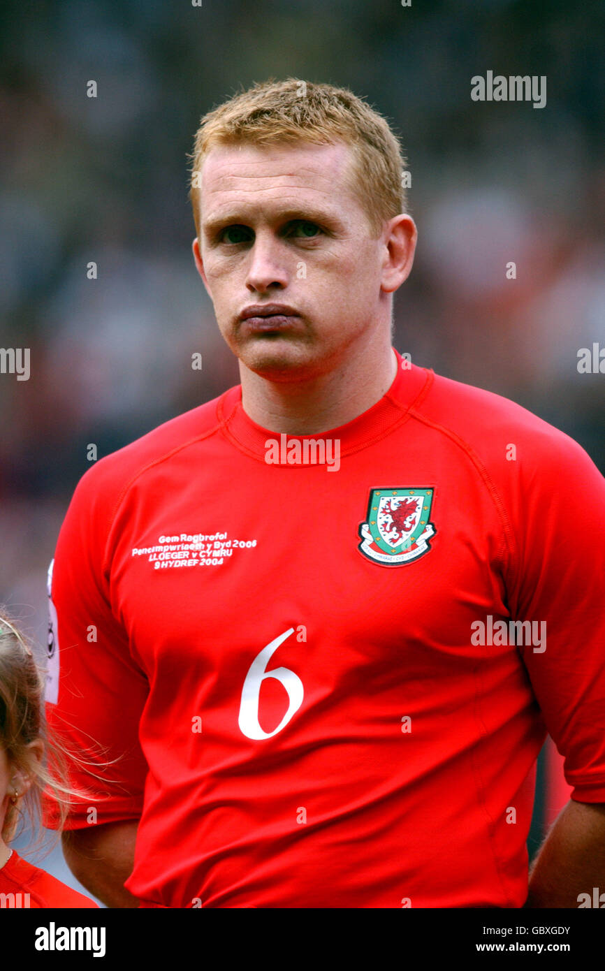 Soccer FIFA World Cup 2006 Qualifier Group Six England v Wales