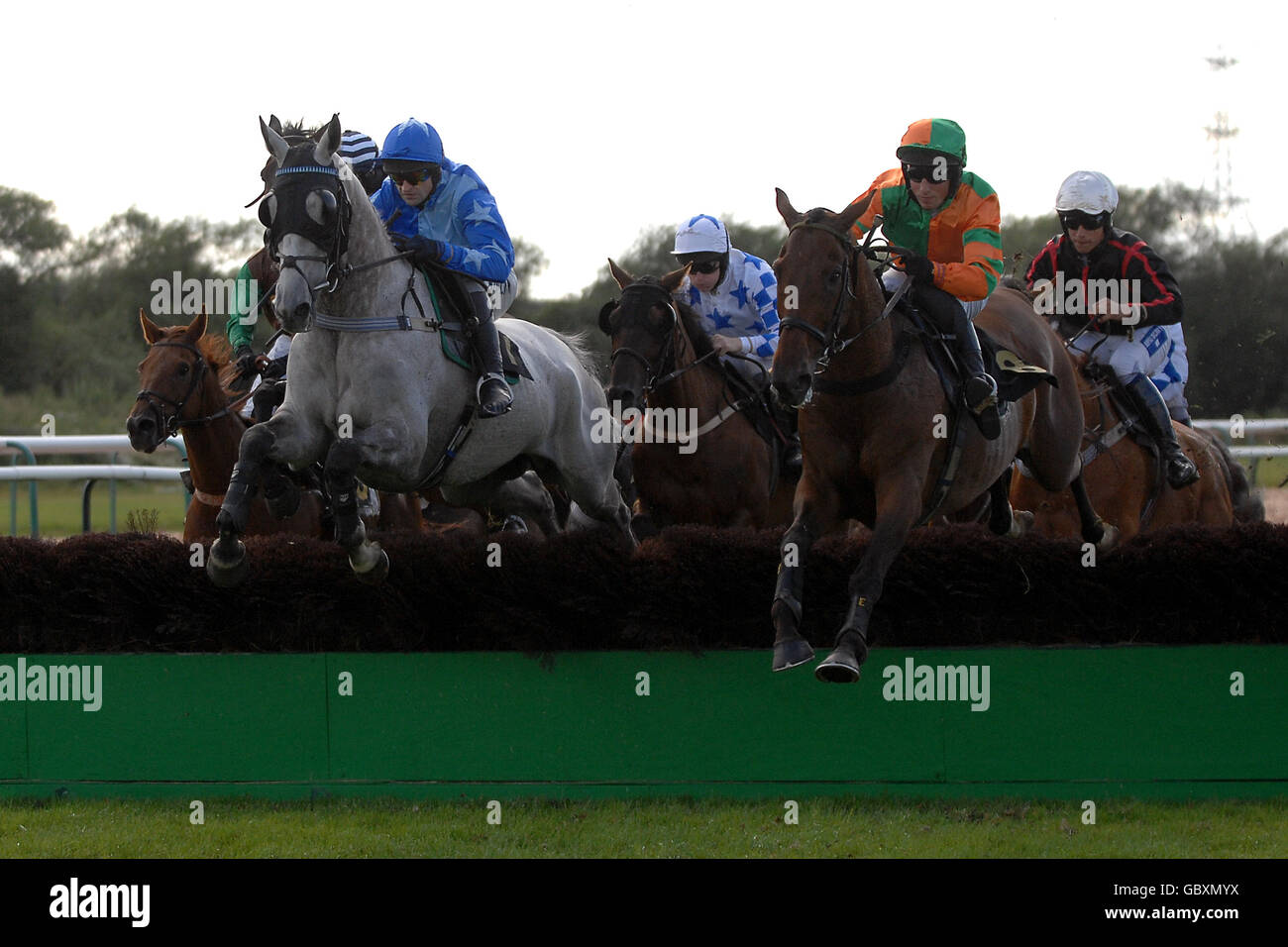Horse racing southwell races hires stock photography and images Alamy