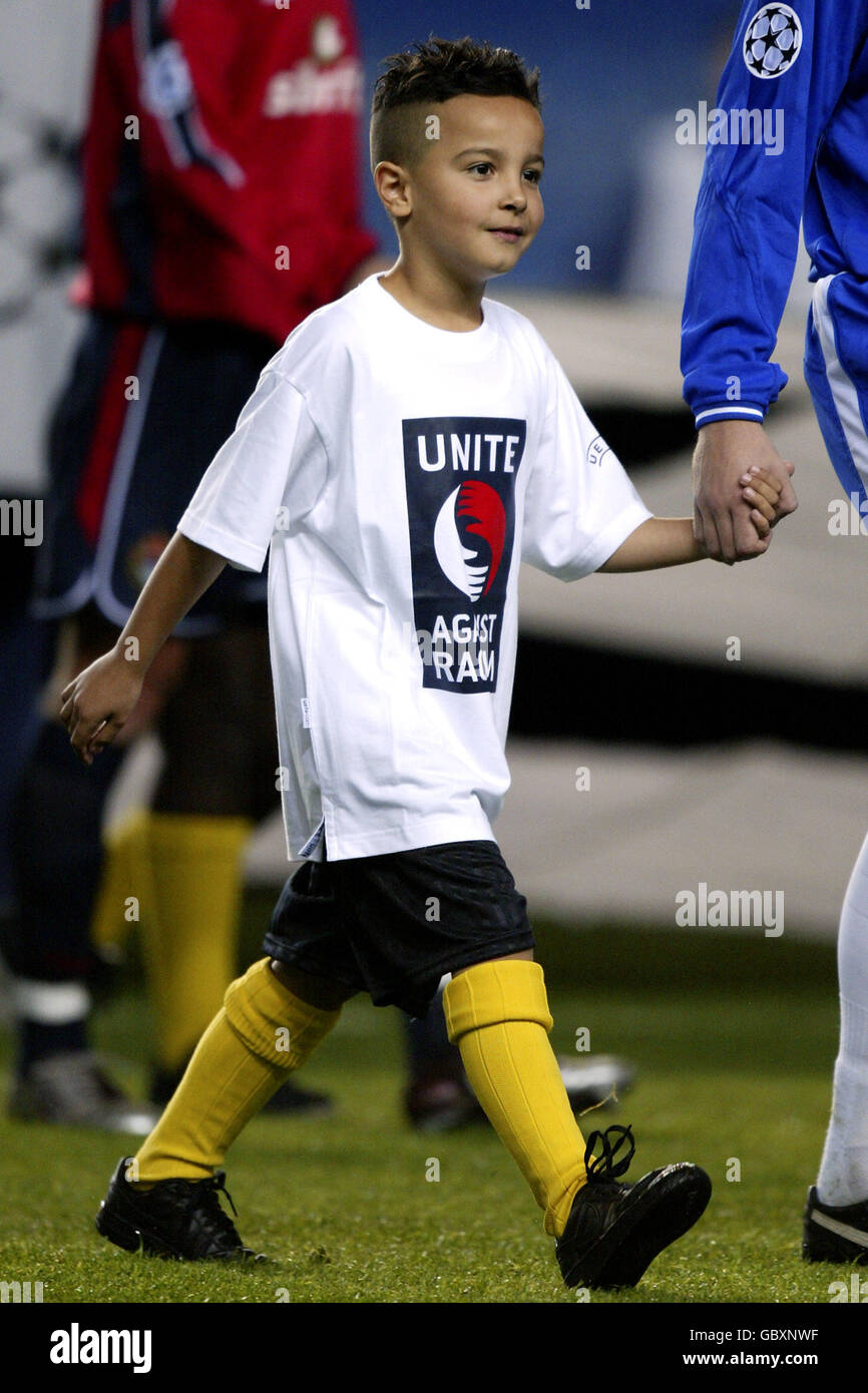 Soccer - UEFA Champions League - Group H - Chelsea v CSKA Moscow. A mascot wearing a Unite against racism t-shirt Stock Photo