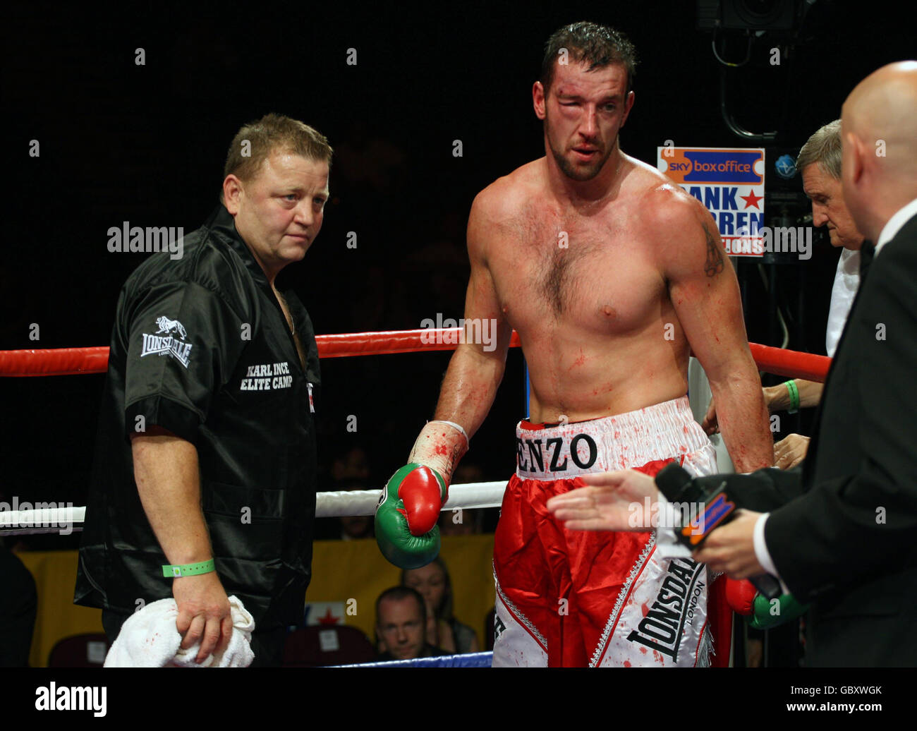 Boxing - WBO Intercontinental Cruiserweight Title - Enzo Maccarinelli v  Denis Lebedev - MEN Arena Stock Photo - Alamy