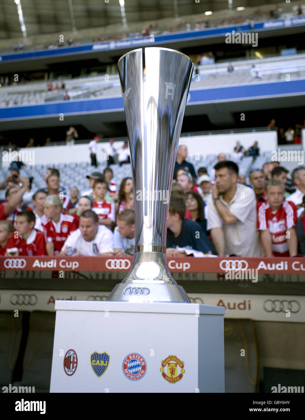 Audi cup hi-res stock photography and images - Alamy