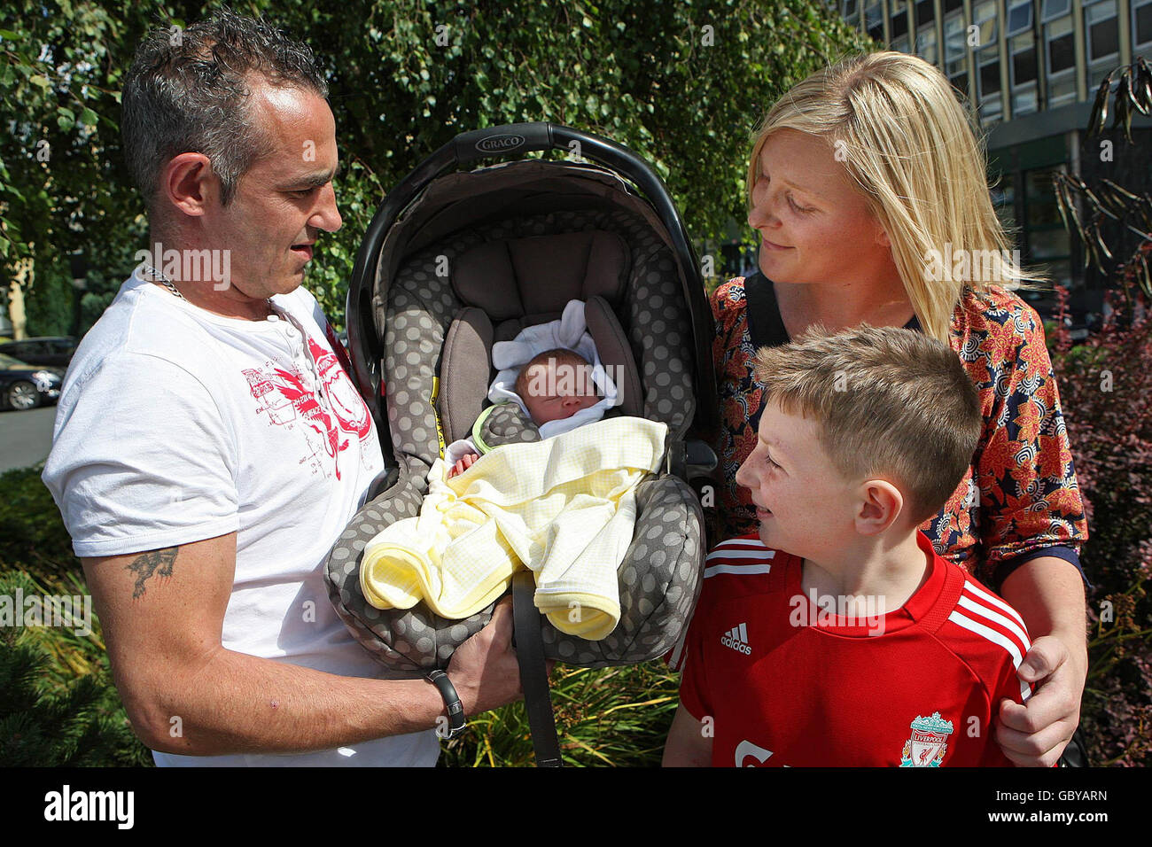 Father birth hospital outside hires stock photography and images Alamy