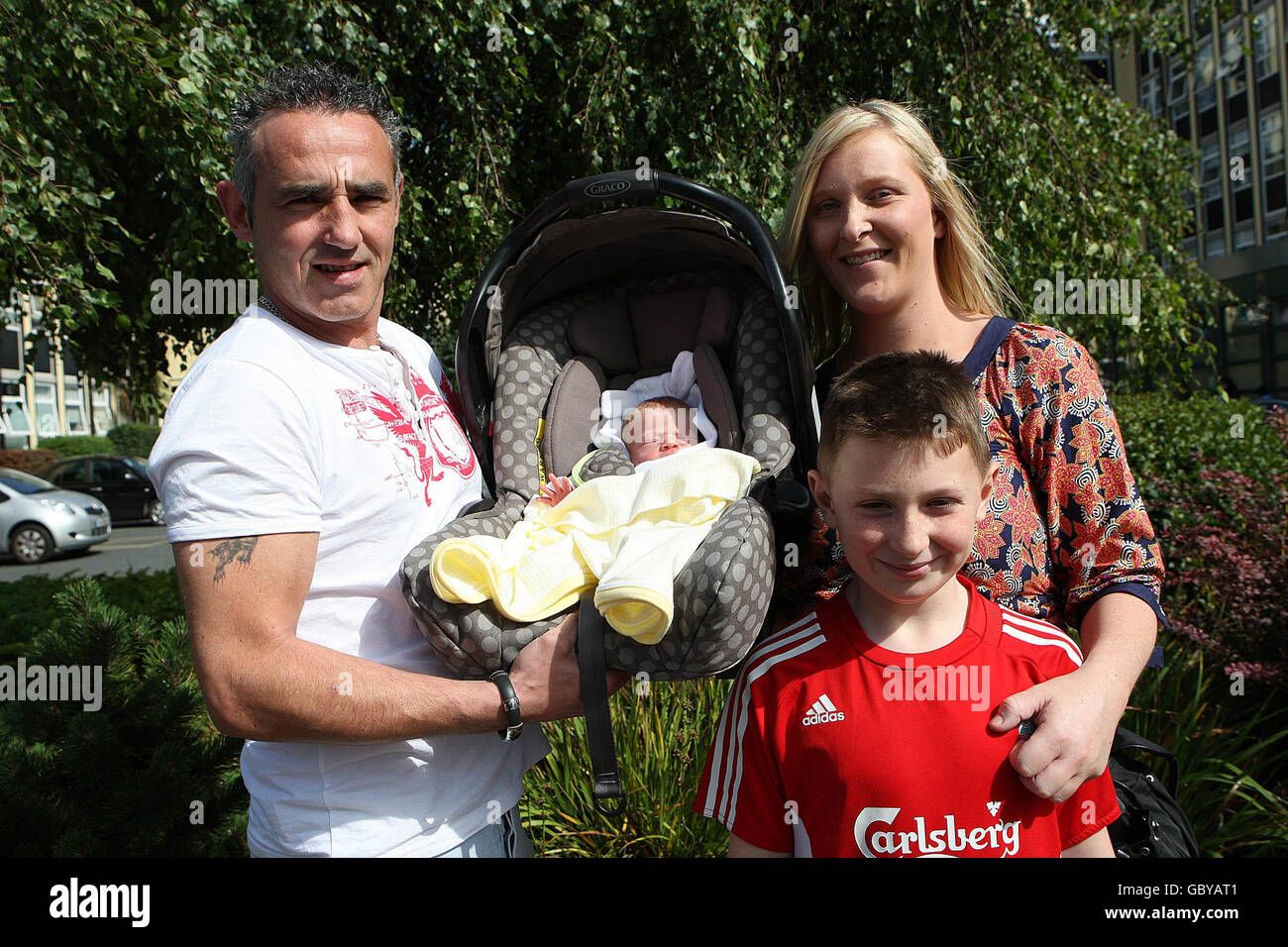 Father birth hospital outside hires stock photography and images Alamy