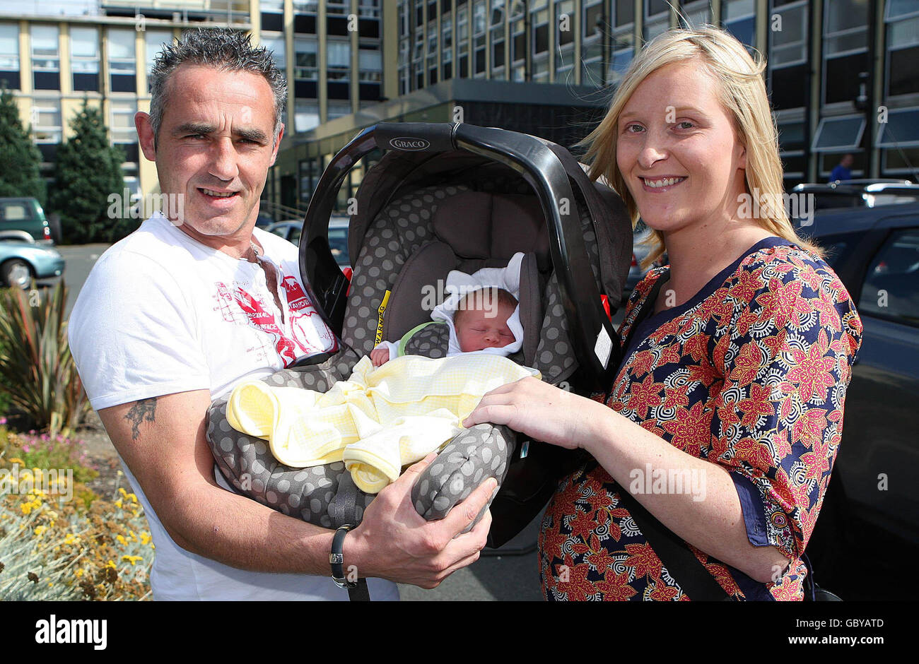 Father birth hospital outside hires stock photography and images Alamy