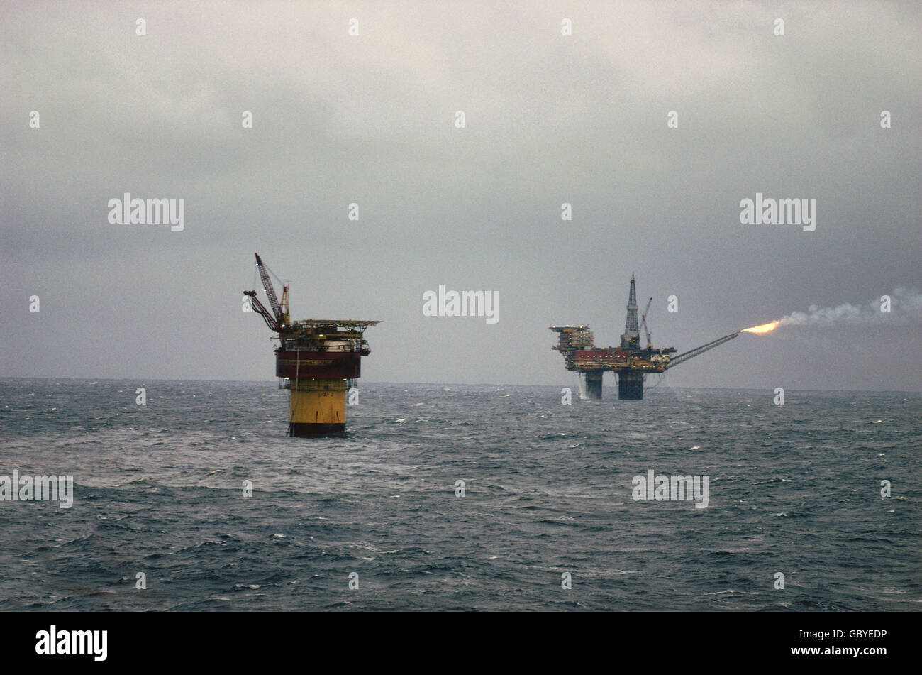 industry, oil, drilling platform on the sea, drilling platform Brent B, northeastern of Scotland, 1978, Additional-Rights-Clearences-Not Available Stock Photo