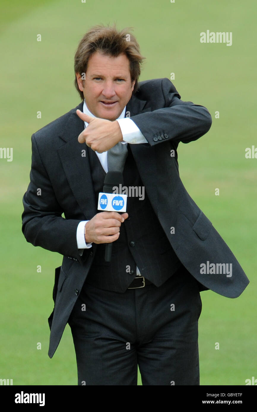 Channel 5 presenter mark nicholas hires stock photography and images