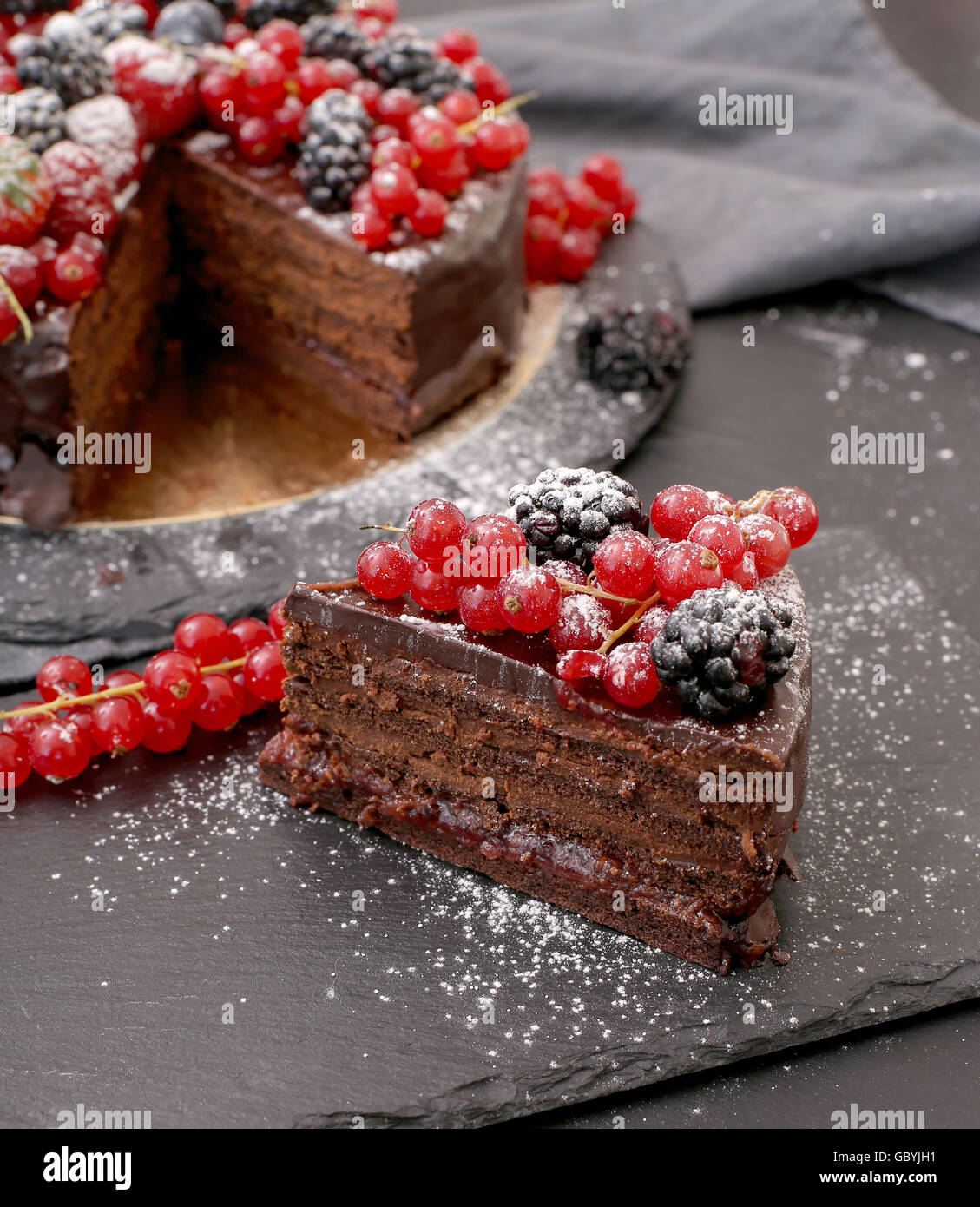 Towel birthday cake hi-res stock photography and images - Alamy