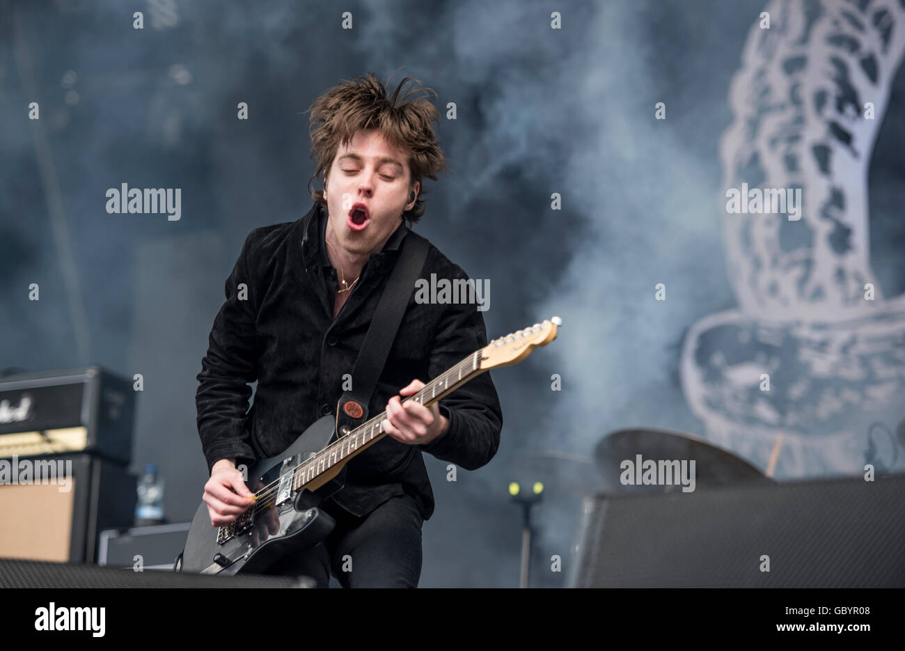 Wrexham, UK. 2nd july 2016. Catfish and The Bottlemen perform at Glyndwr University Racecourse, Wrexham supporting The Stereopho Stock Photo