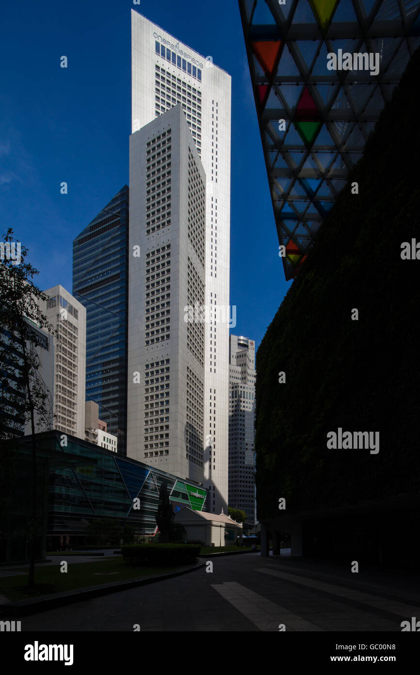 Singapore one raffles place hi-res stock photography and images - Alamy