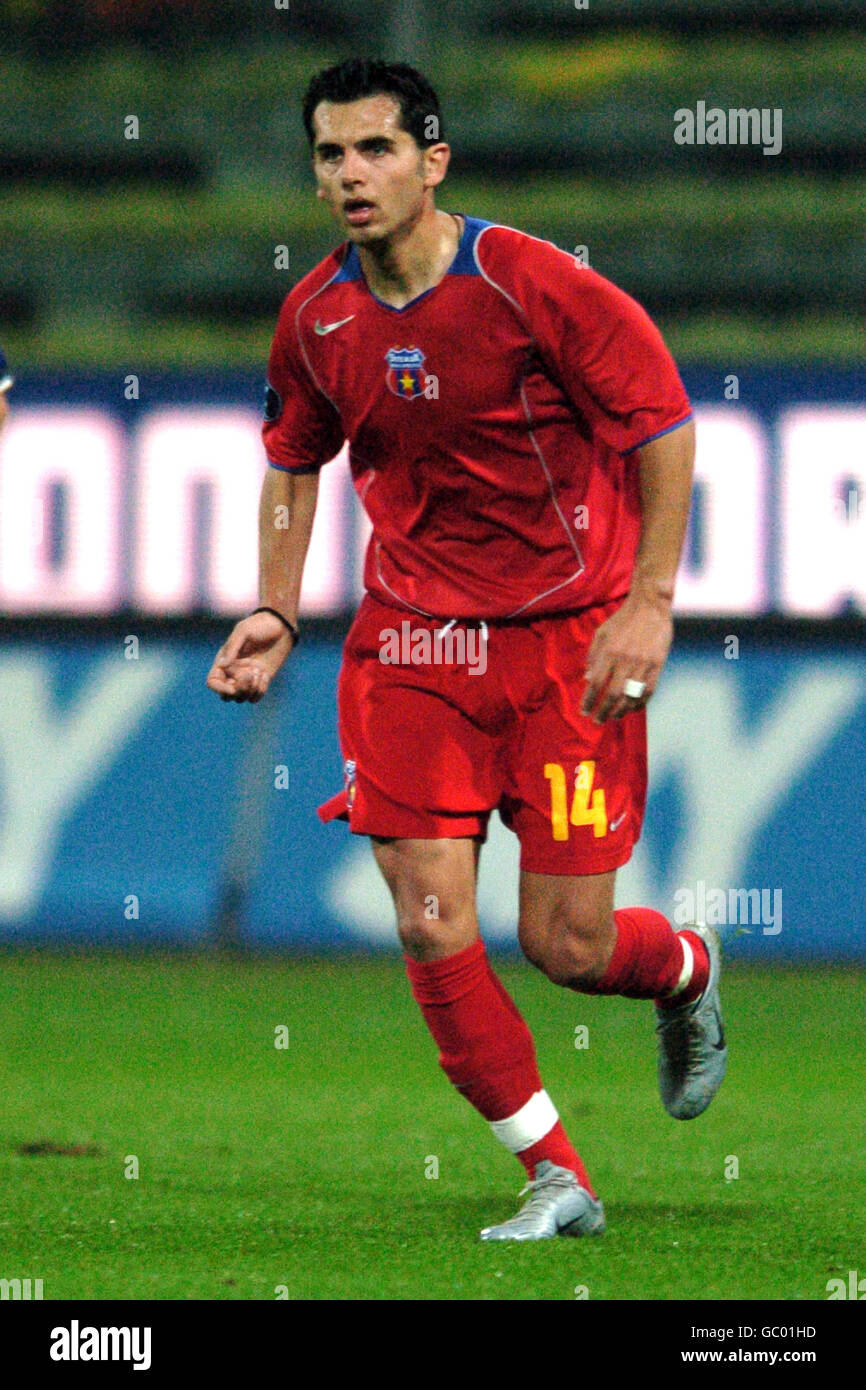 Soccer - UEFA Cup - Group B - Parma v Steaua Bucuresti Stock Photo - Alamy