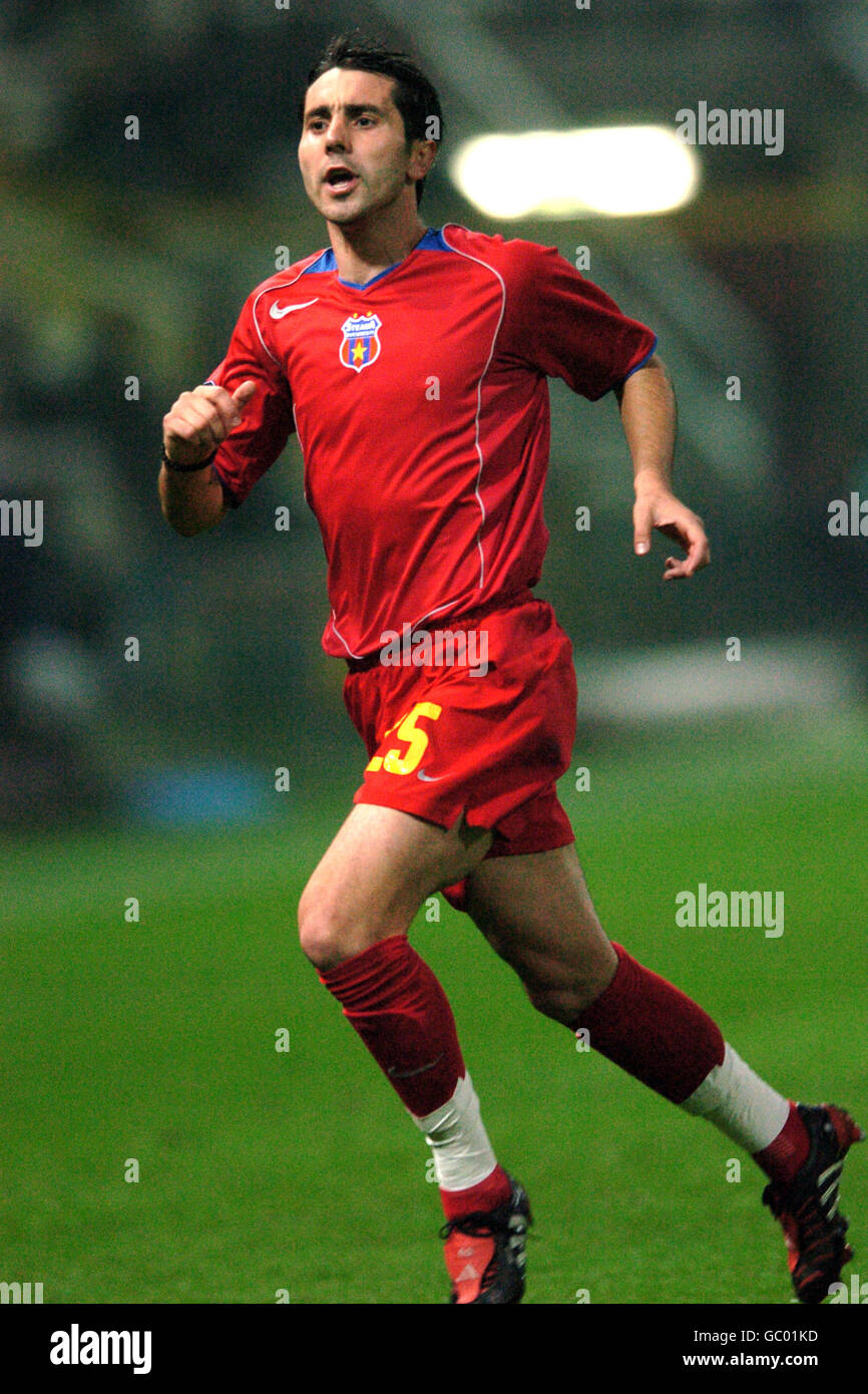 Soccer - UEFA Cup - Group B - Parma v Steaua Bucuresti Stock Photo - Alamy