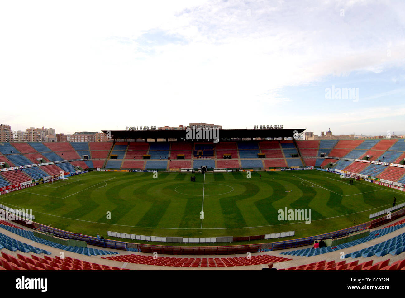 Athletic bilbao logo hi-res stock photography and images - Alamy