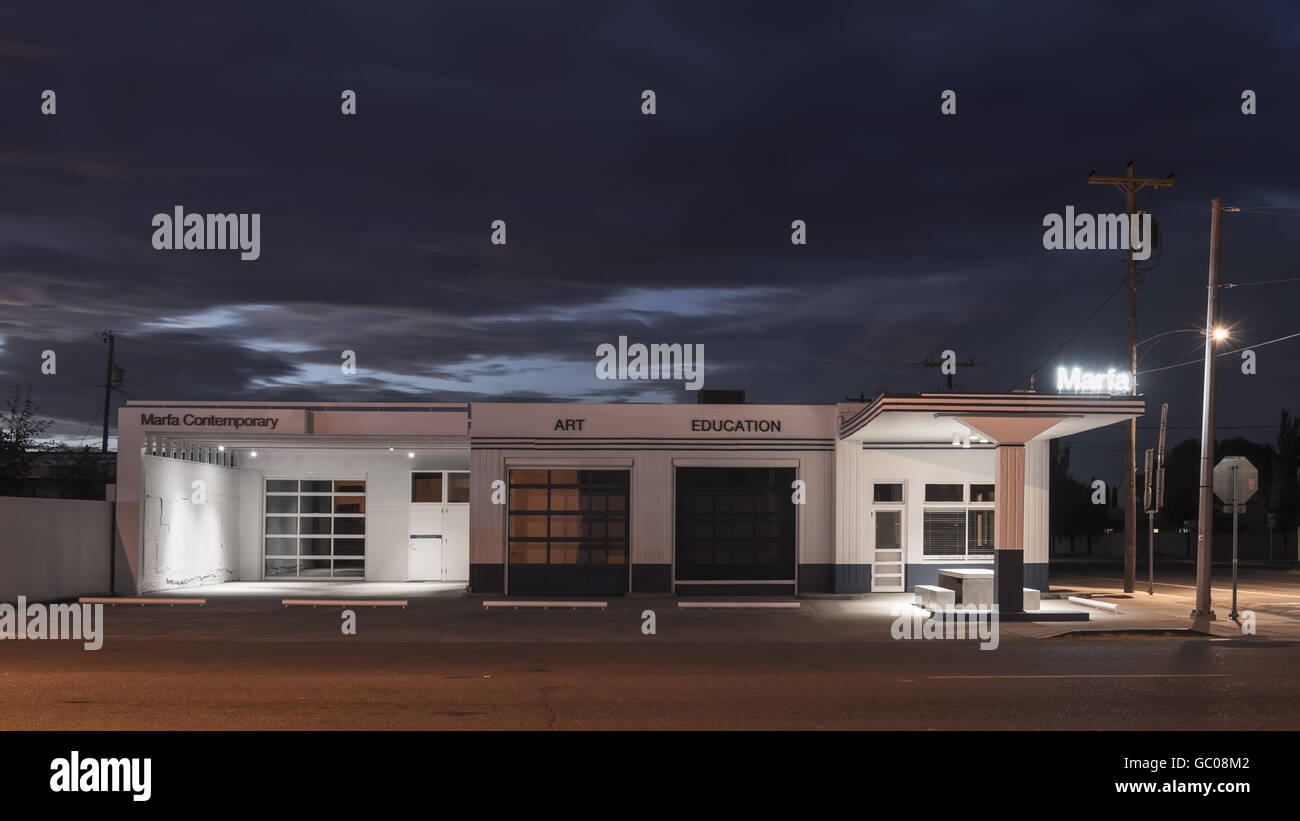 Marfa texas gallery hires stock photography and images Alamy