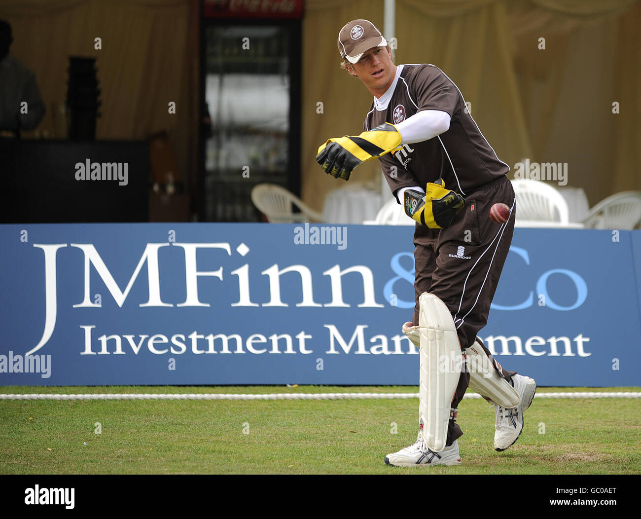 Cricket - Liverpool Victoria County Championship - Division Two - Day One - Surrey v Essex - Guildford Cricket Club. Jonathan Batty, Surrey Stock Photo
