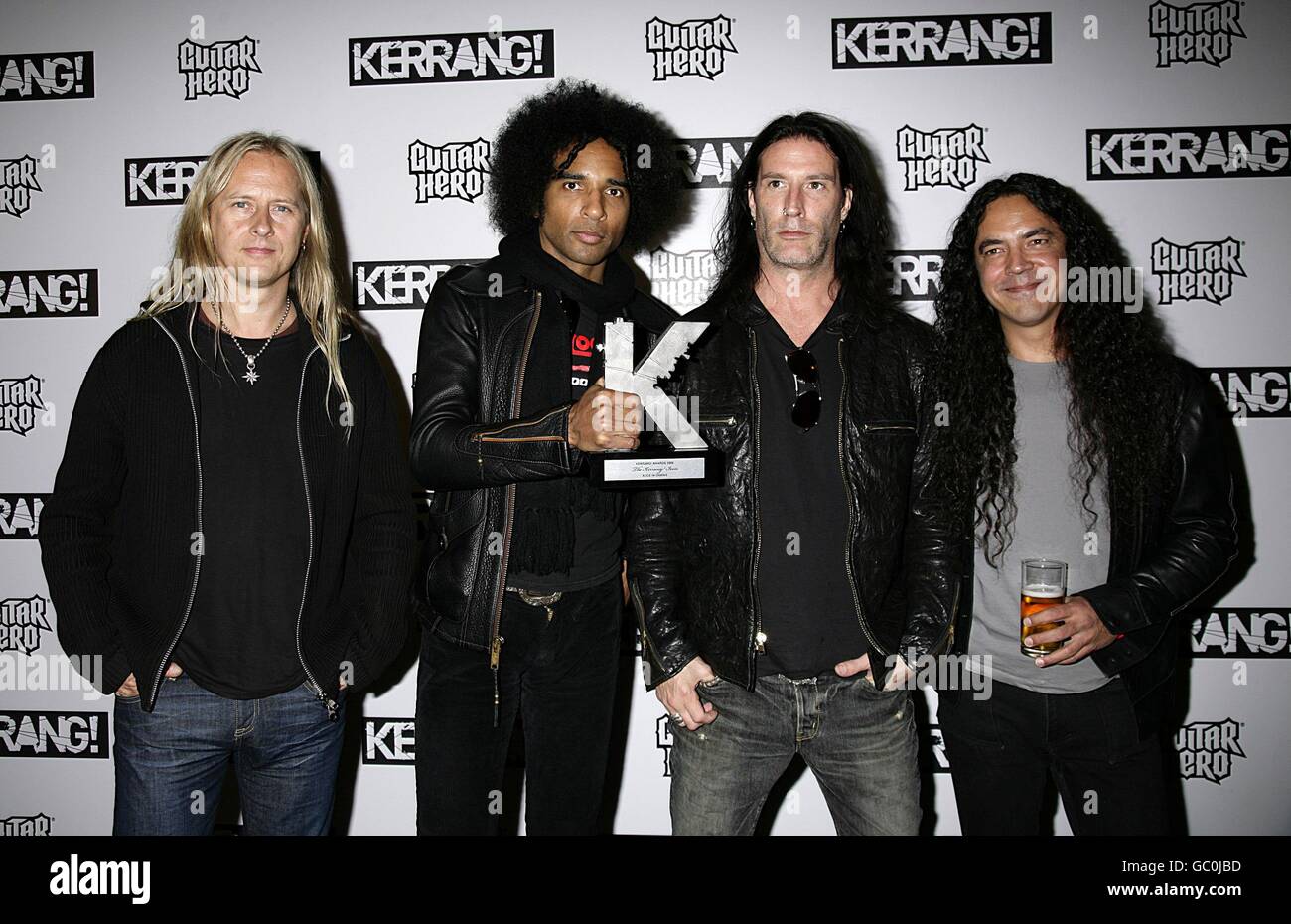 (L-R) Jerry Cantrell, William DuVall, Sean Kinney and Mike Inez of Alice in Chains with the Icon award at the Kerrang! Awards, at the Brewery, London. Stock Photo