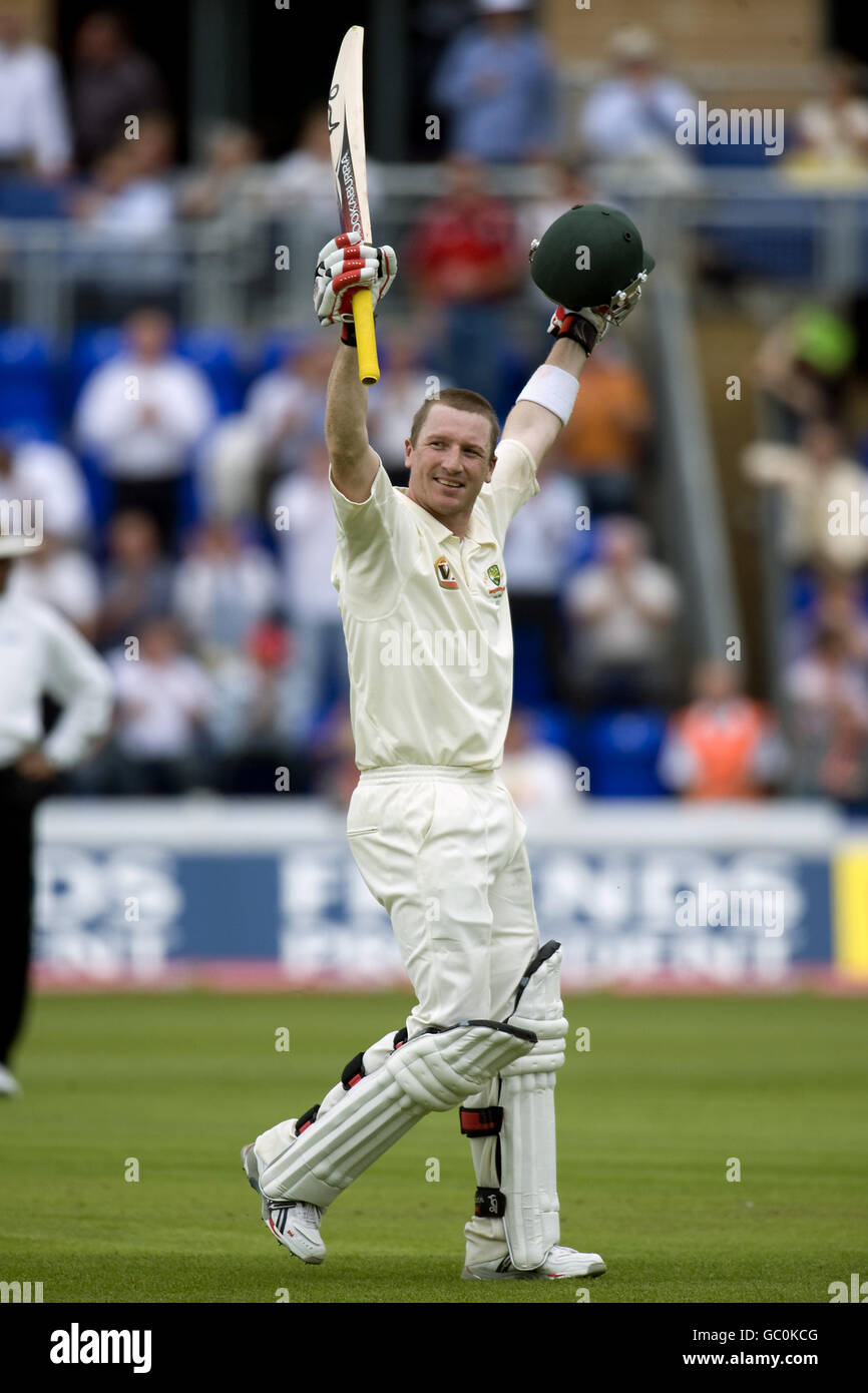 Australia's Brad Haddin celebrates reaching his century Stock Photo Alamy