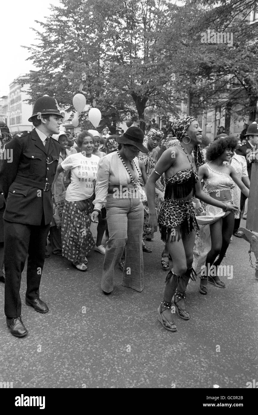 Dancing 1976 hires stock photography and images Alamy