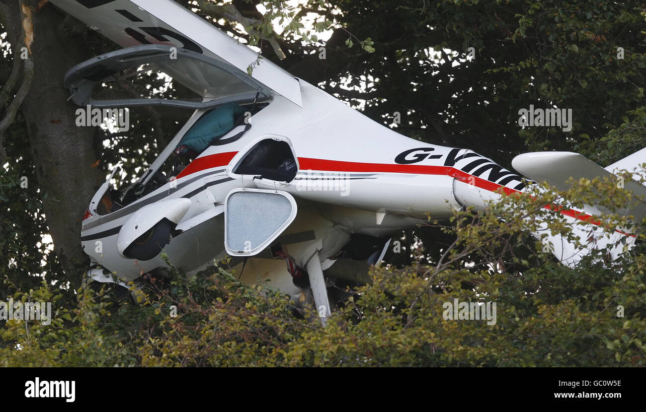 Plane crashes on golf course Stock Photo - Alamy