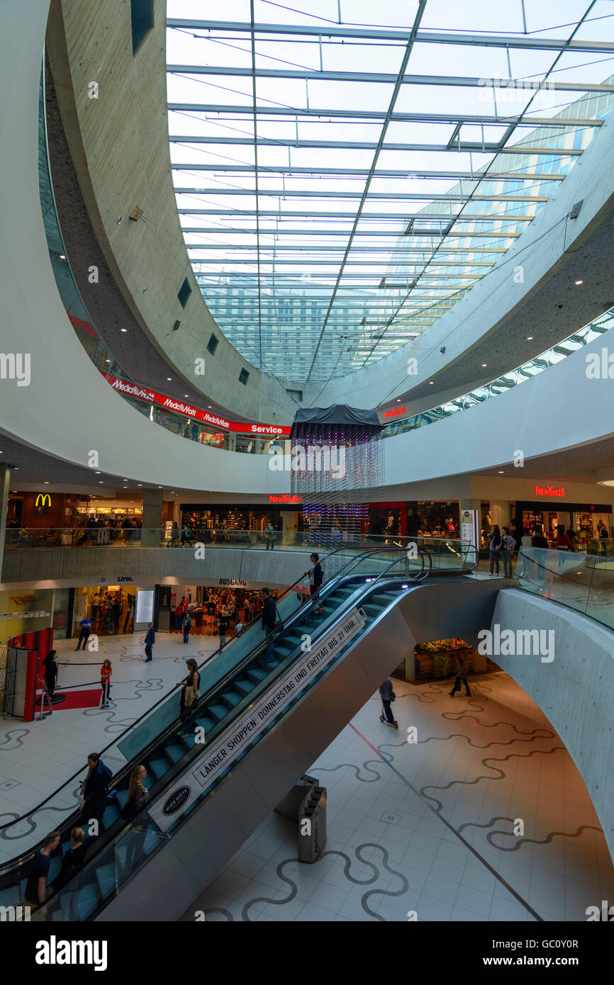 Wien Vienna Train Station And Shopping Center Wien Mitte The