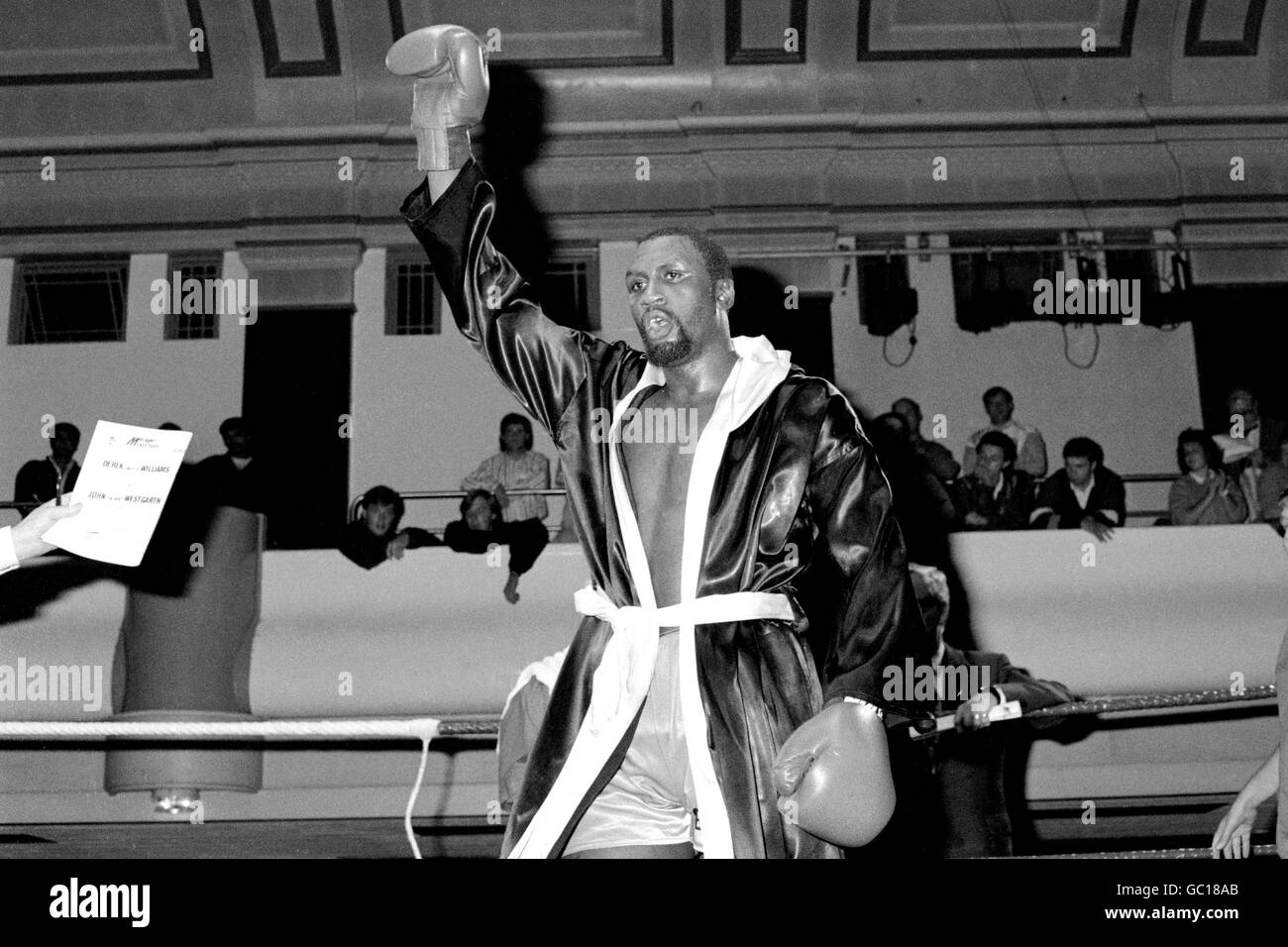Boxing - Heavyweight Bout - Derek Williams v John Westgarth Stock Photo