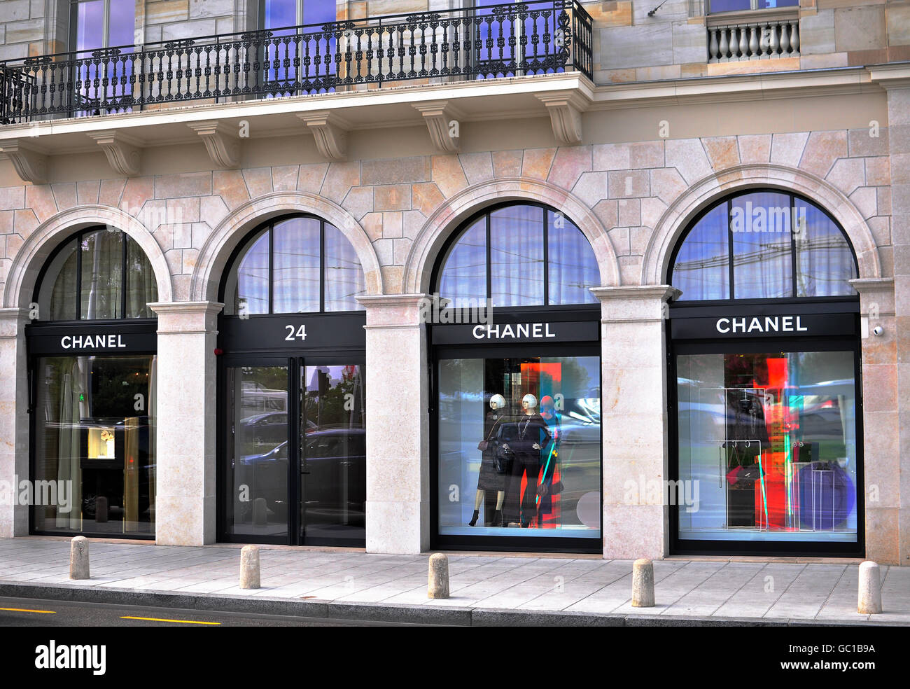 Chanel Outlet In Paris France