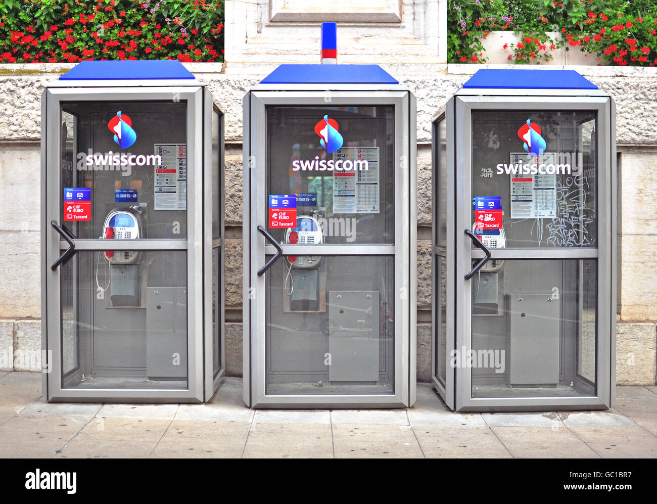 Telephone booths switzerland hi-res stock photography and images - Alamy