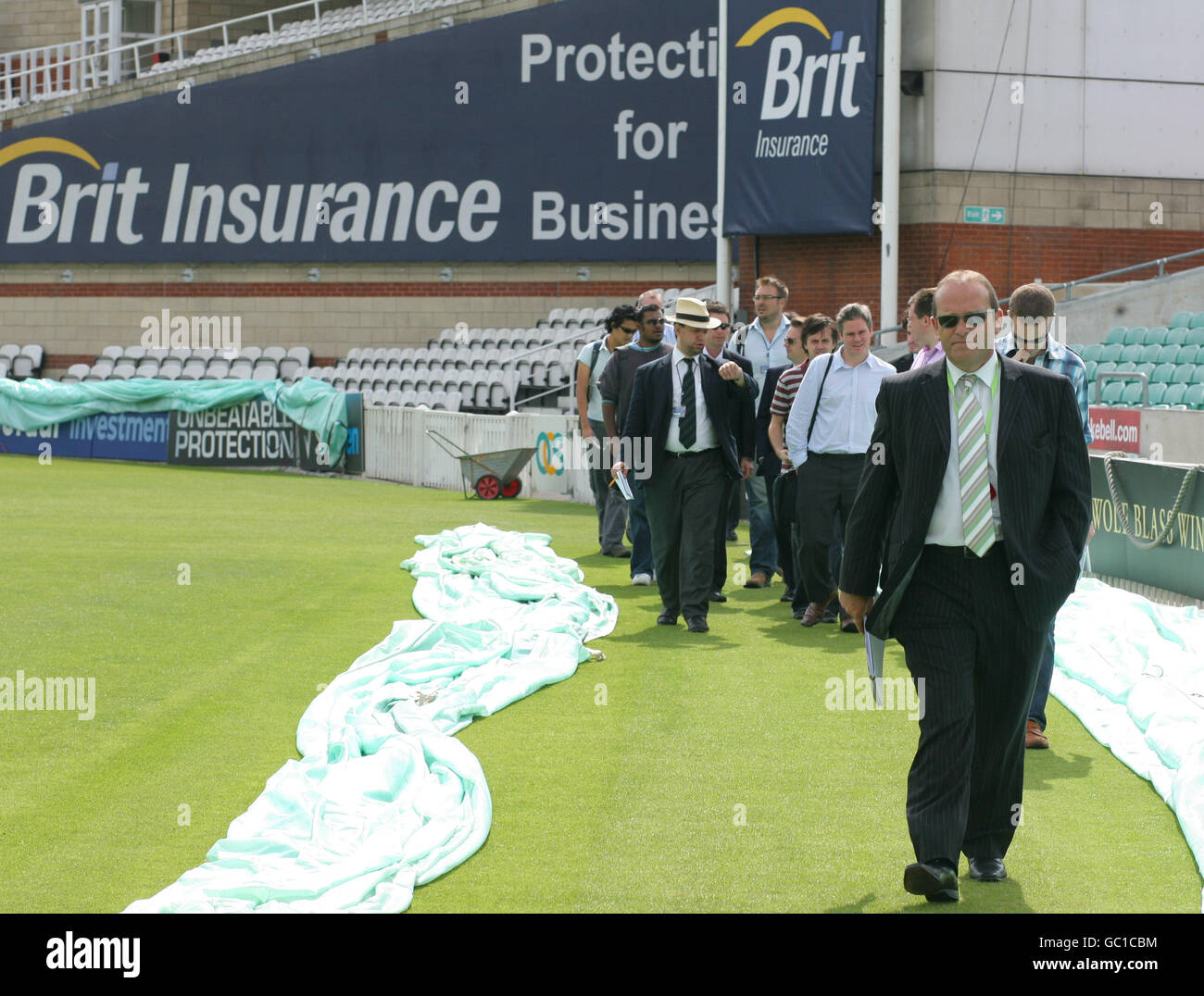 Clive Stephens is questioned by the media as he introduces techniques for preparing the pitch for the Ashes at the Brit Oval. Stock Photo