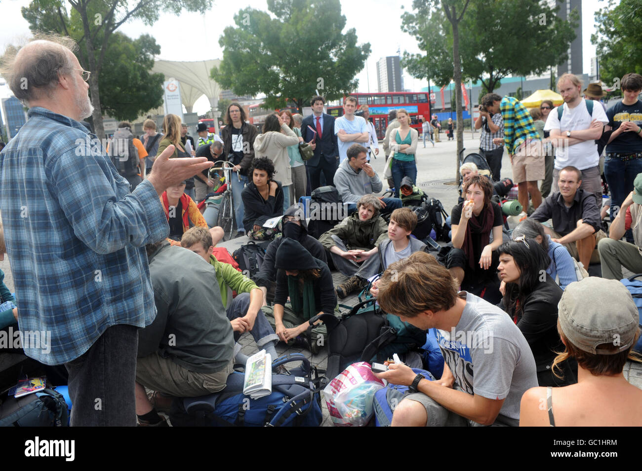 Crowd people protesting camp hi-res stock photography and images - Alamy