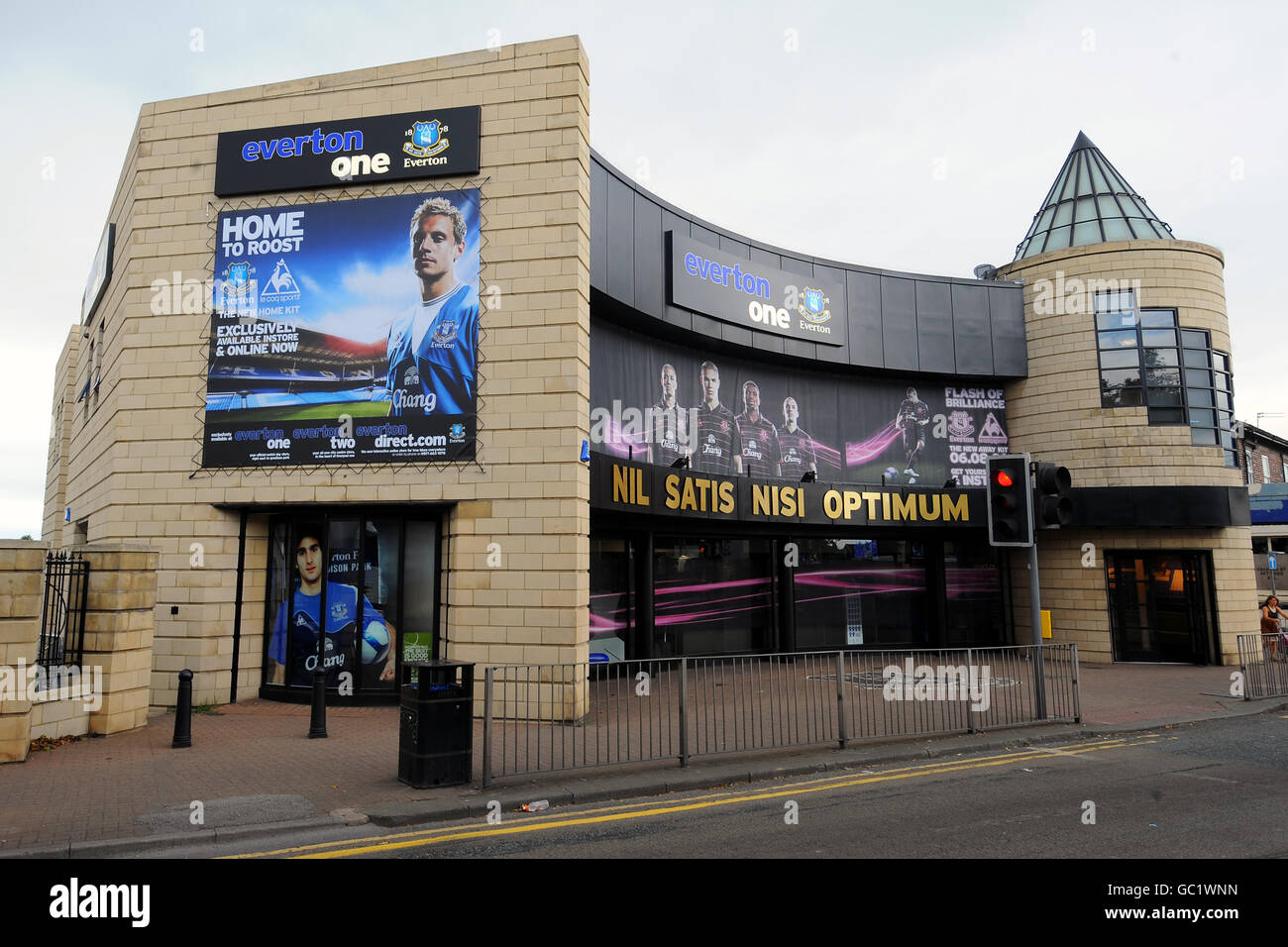 everton team store