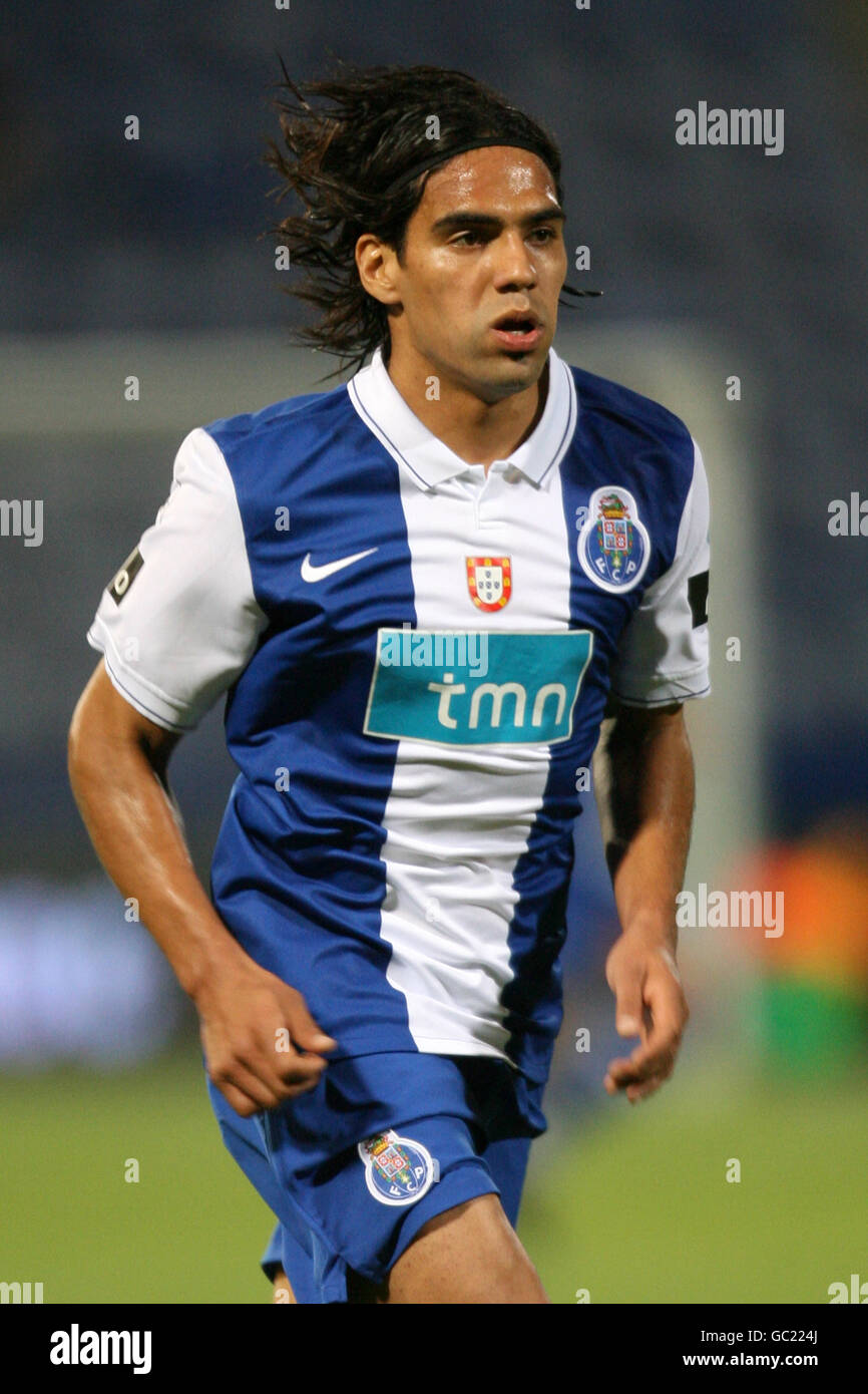 Soccer - Peace Cup 2009 - Olympique Lyonnais v FC Porto - Estadio Colombino Stock Photo