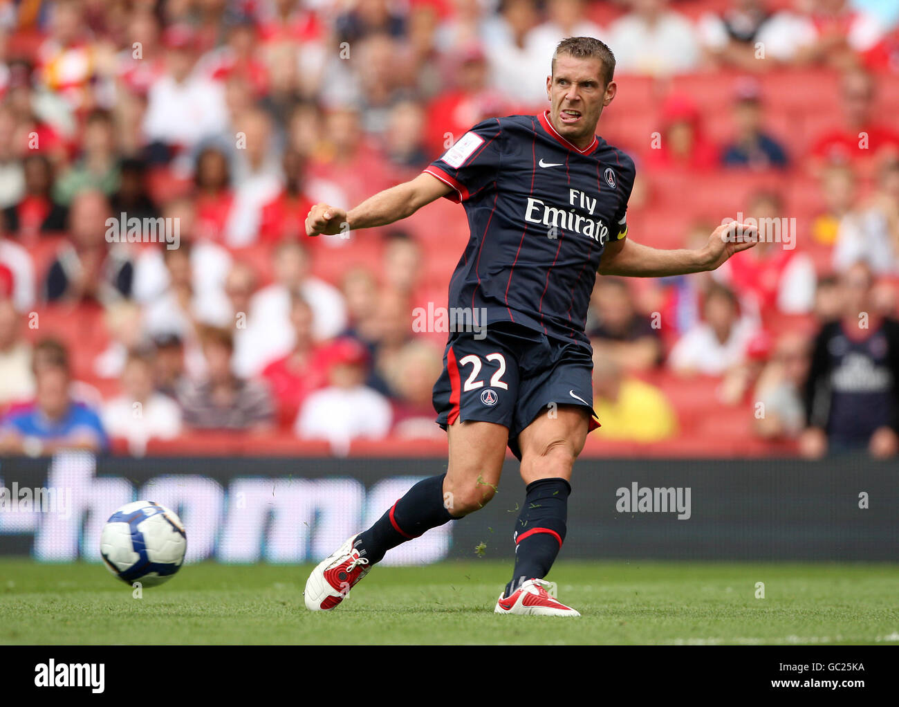 Soccer emirates cup 2009 atletico madrid paris saint germain emirates