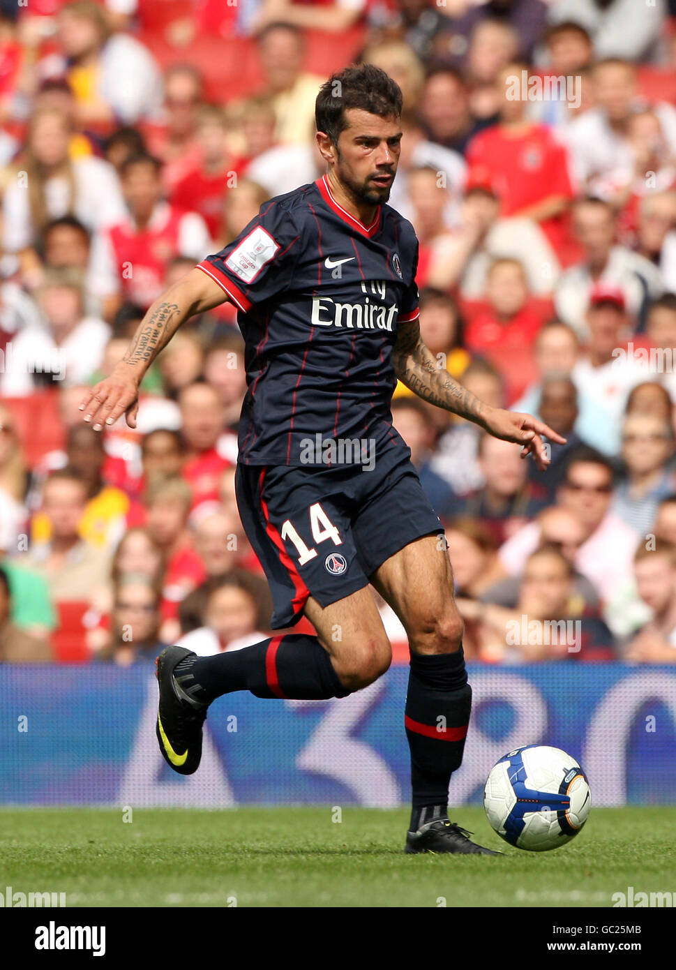 Soccer - Emirates Cup 2009 - Atletico Madrid v Paris Saint-Germain - Emirates Stadium. Mateja Kezman, Paris Saint-Germain Stock Photo