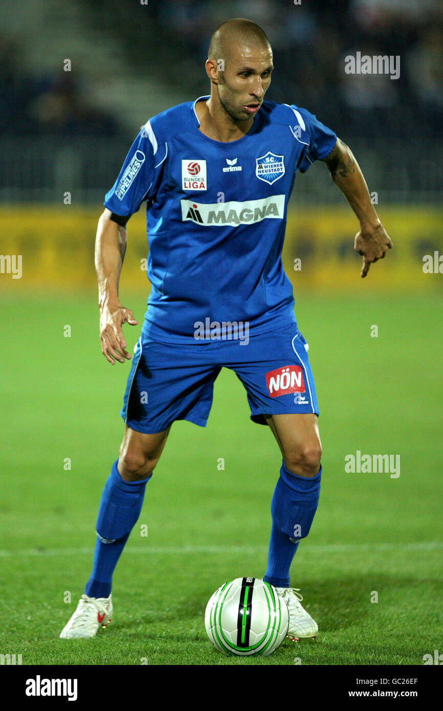 Soccer Austrian Bundesliga Fc Magna Wiener Neustadt V Sk Austria Karnten Stadion Wiener Neustadt Stock Photo Alamy