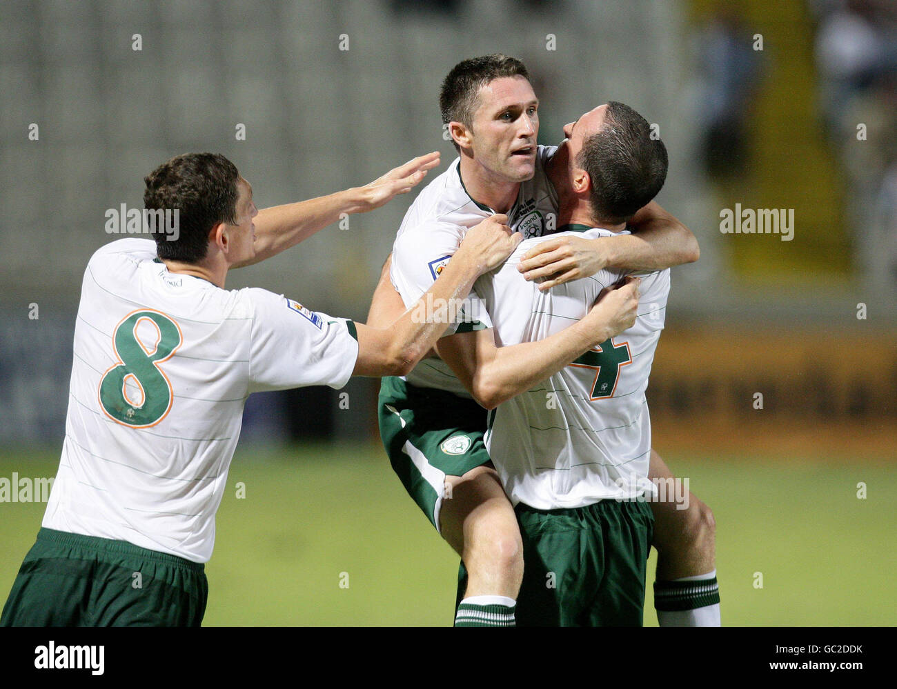 Sport football republic of ireland celebrating robbie keane hi-res
