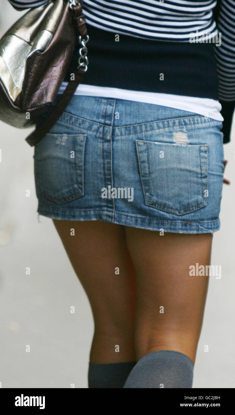 Miniskirt london hi-res stock photography and images - Alamy