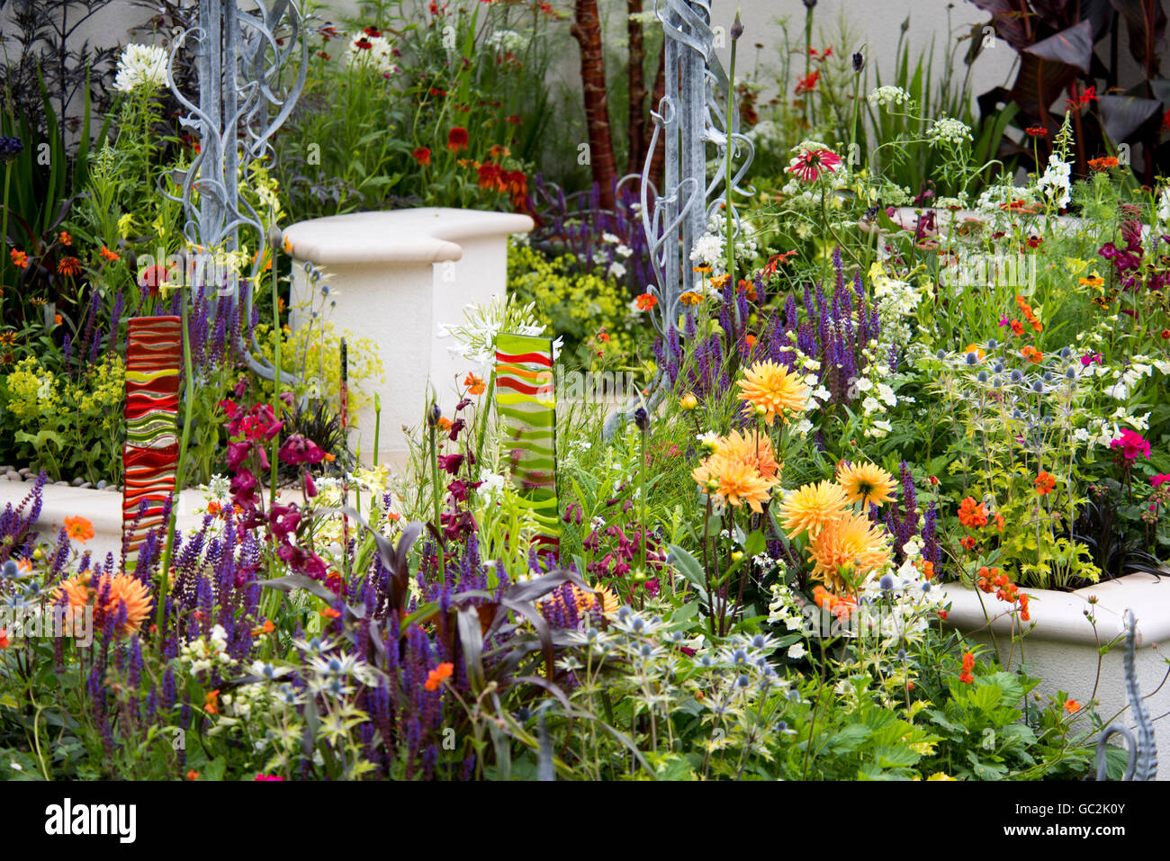 Birght summer colours in the New Horizons garden in the City Gardens category at The Hampton Court Palace Flower Show 2016 Stock Photo