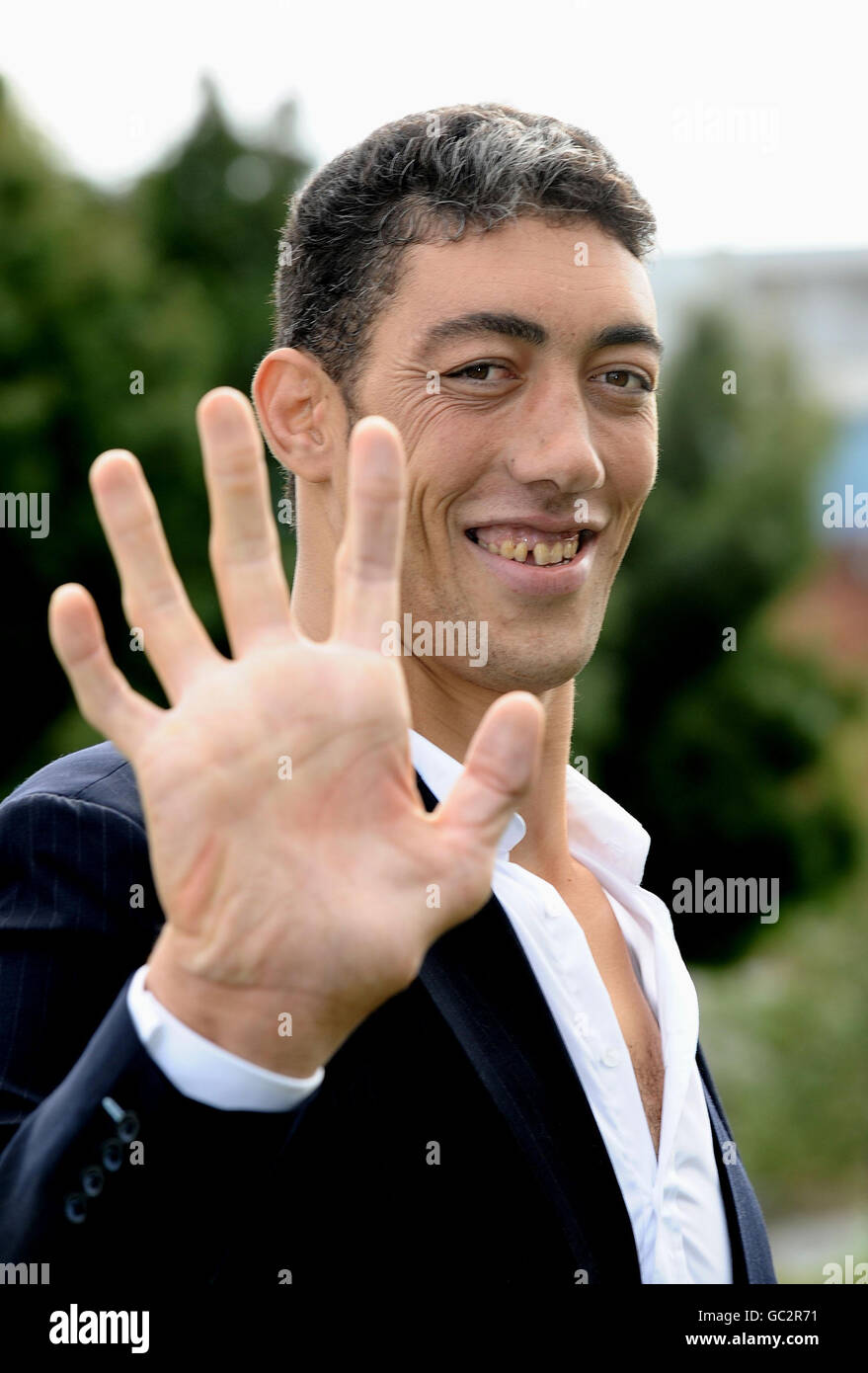 Worlds tallest man sultan kosen hi-res stock photography and images - Alamy