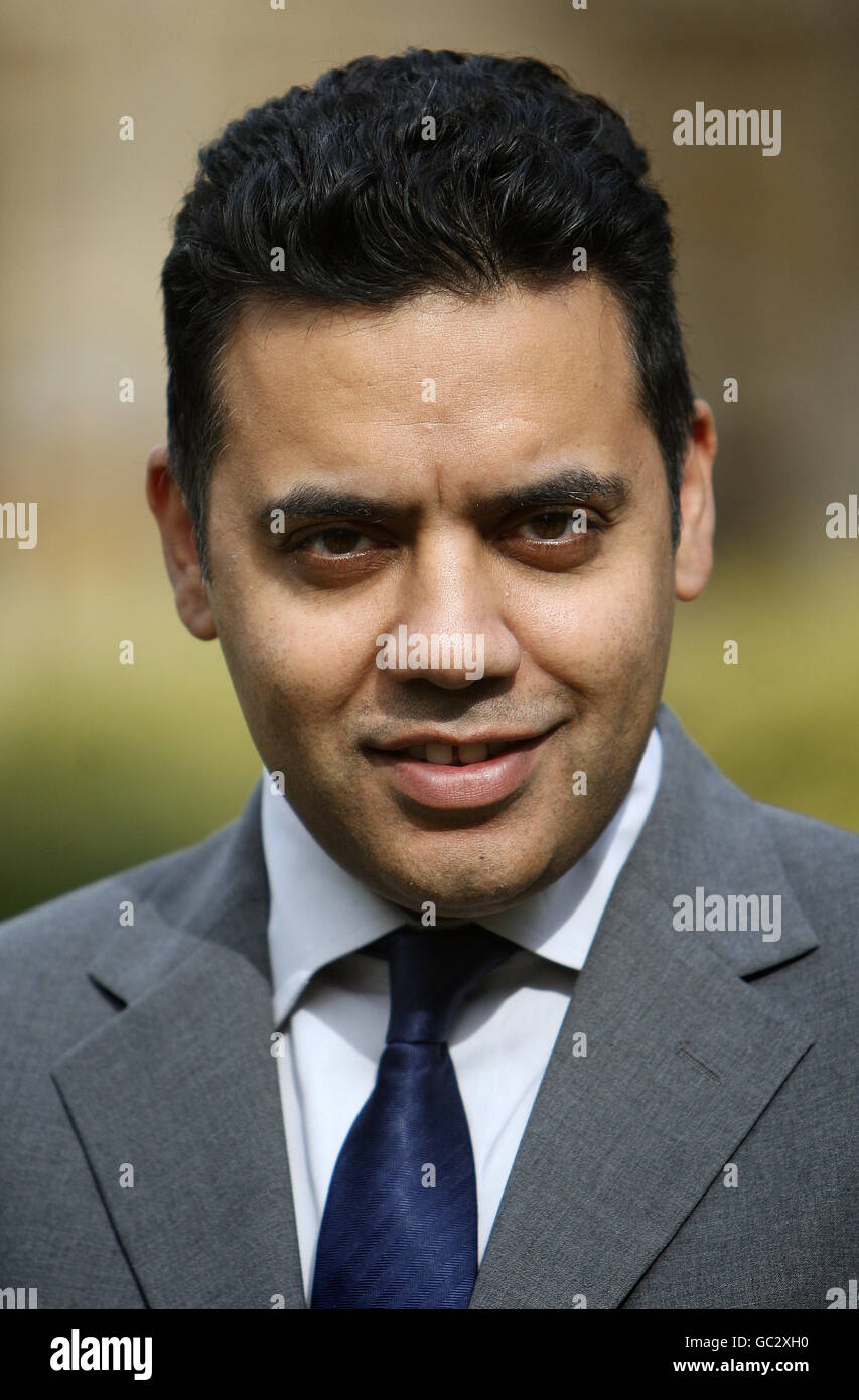 Fire Minister Shahid Malik on College Green, Westminster. Stock Photo