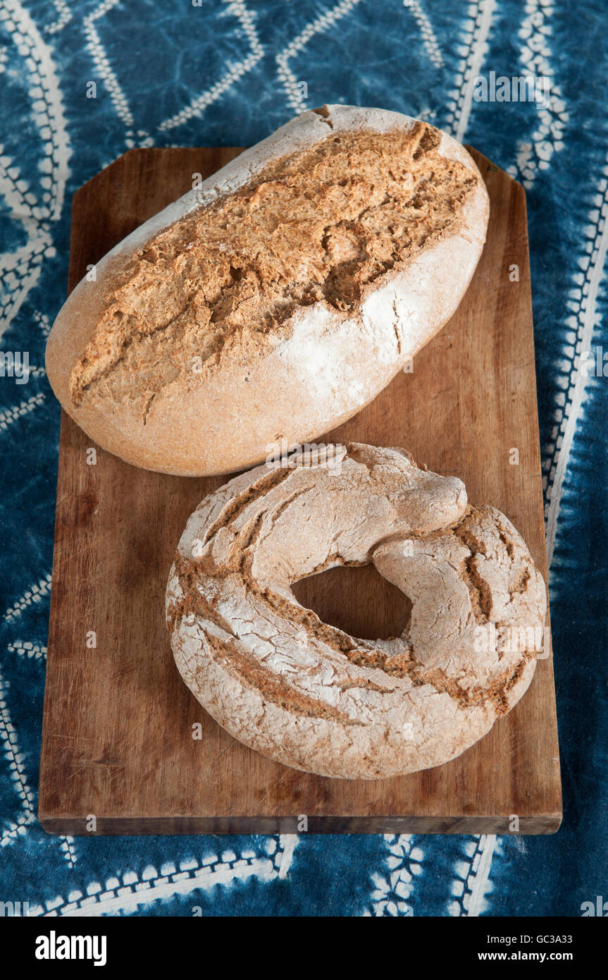 Organic bread, wheat and barley Stock Photo Alamy