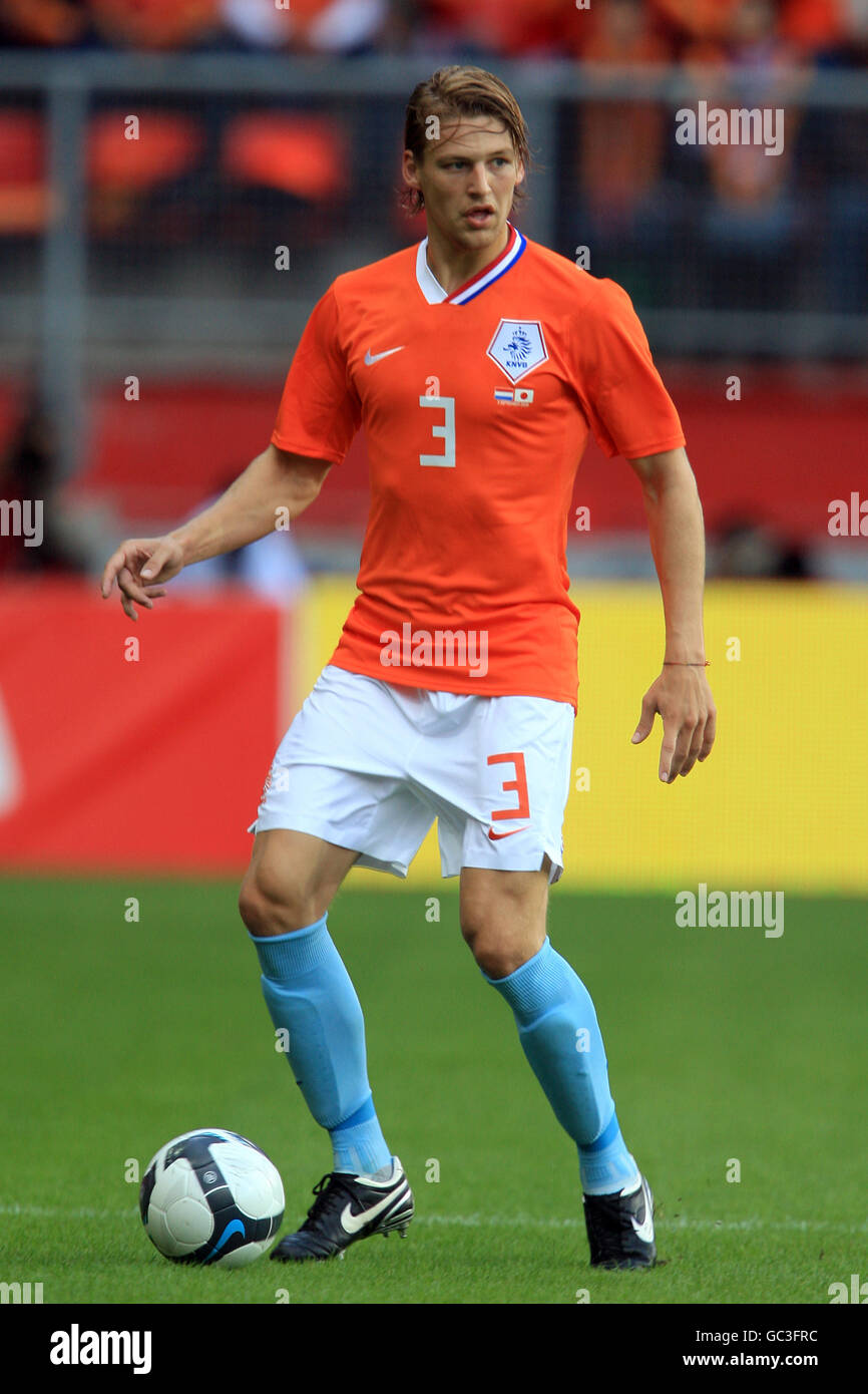 Soccer - International Friendly - Holland v Japan - De Grolsch Veste. Glenn Loovens, Holland Stock Photo