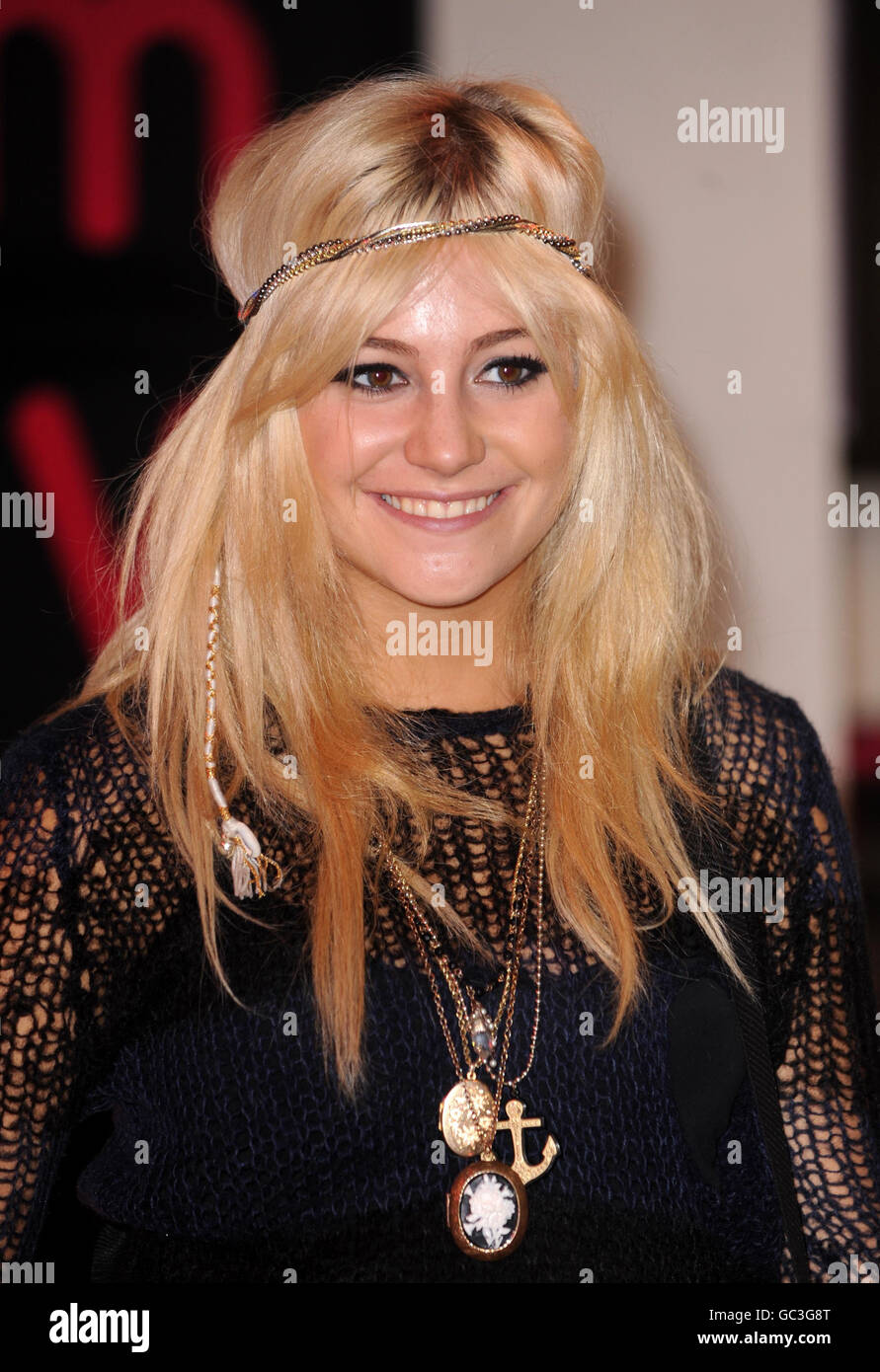 Pixie Lott Guitar Hero 5 photocall - London Stock Photo