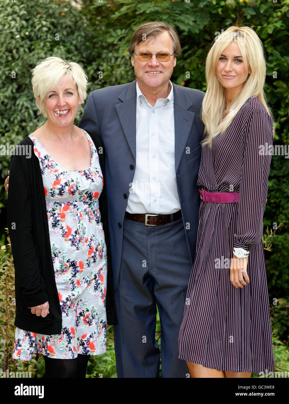 Coronation Street stars (left to right) Julie Hesmondhalgh (Hayley Cropper), David Neilson (Roy Cropper) and Katherine Kelly (Becky Granger) launch the Coronation Street Romanian Holiday DVD at Granada Studios in Manchester. Stock Photo