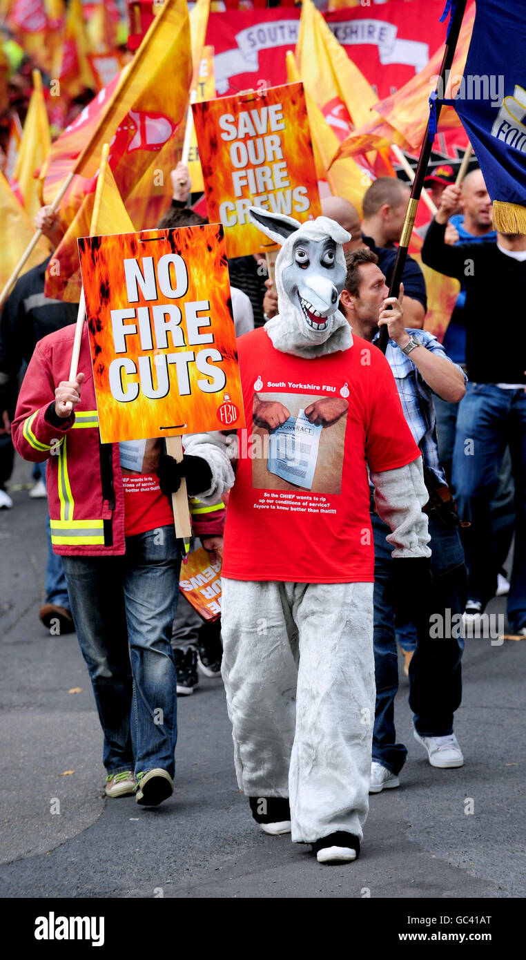 Firefighter Rally South yorkshire firefighters hi-res stock photography and images - Alamy